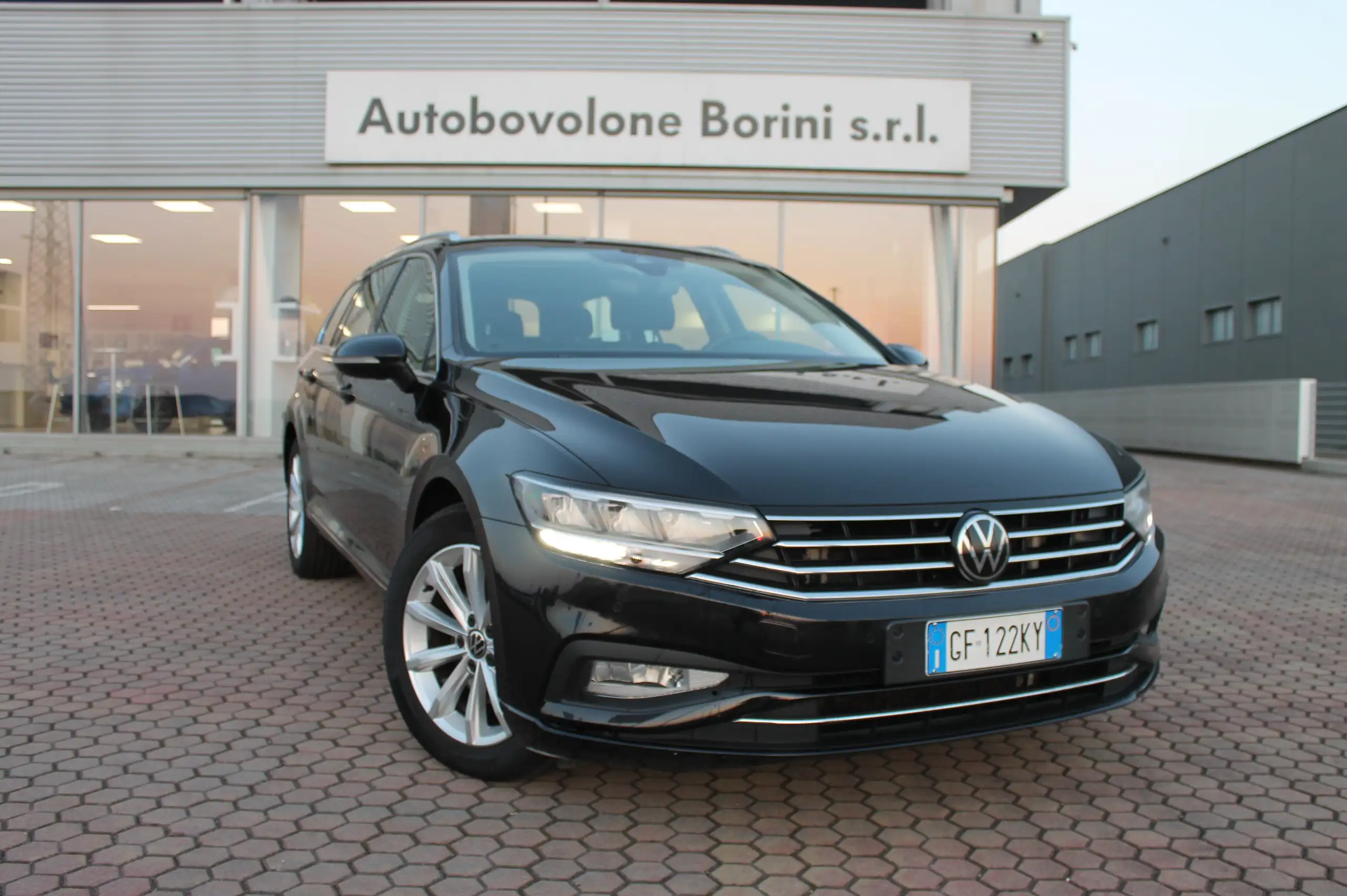 Volkswagen - Passat Variant