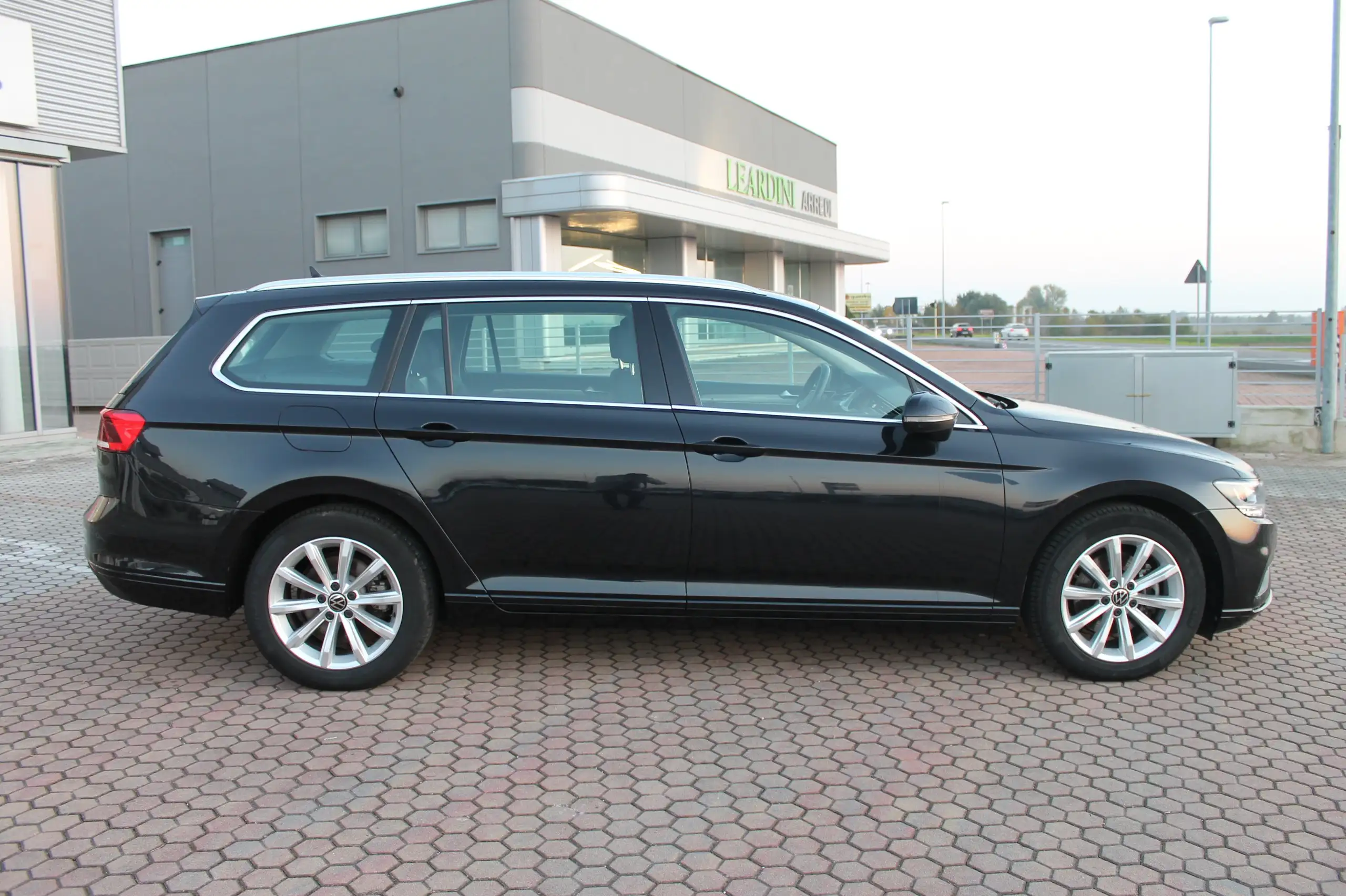 Volkswagen - Passat Variant