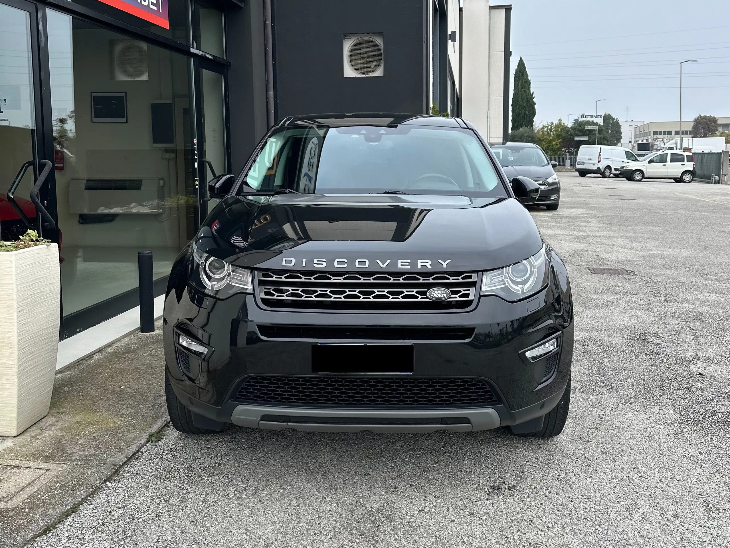 Land Rover - Discovery Sport