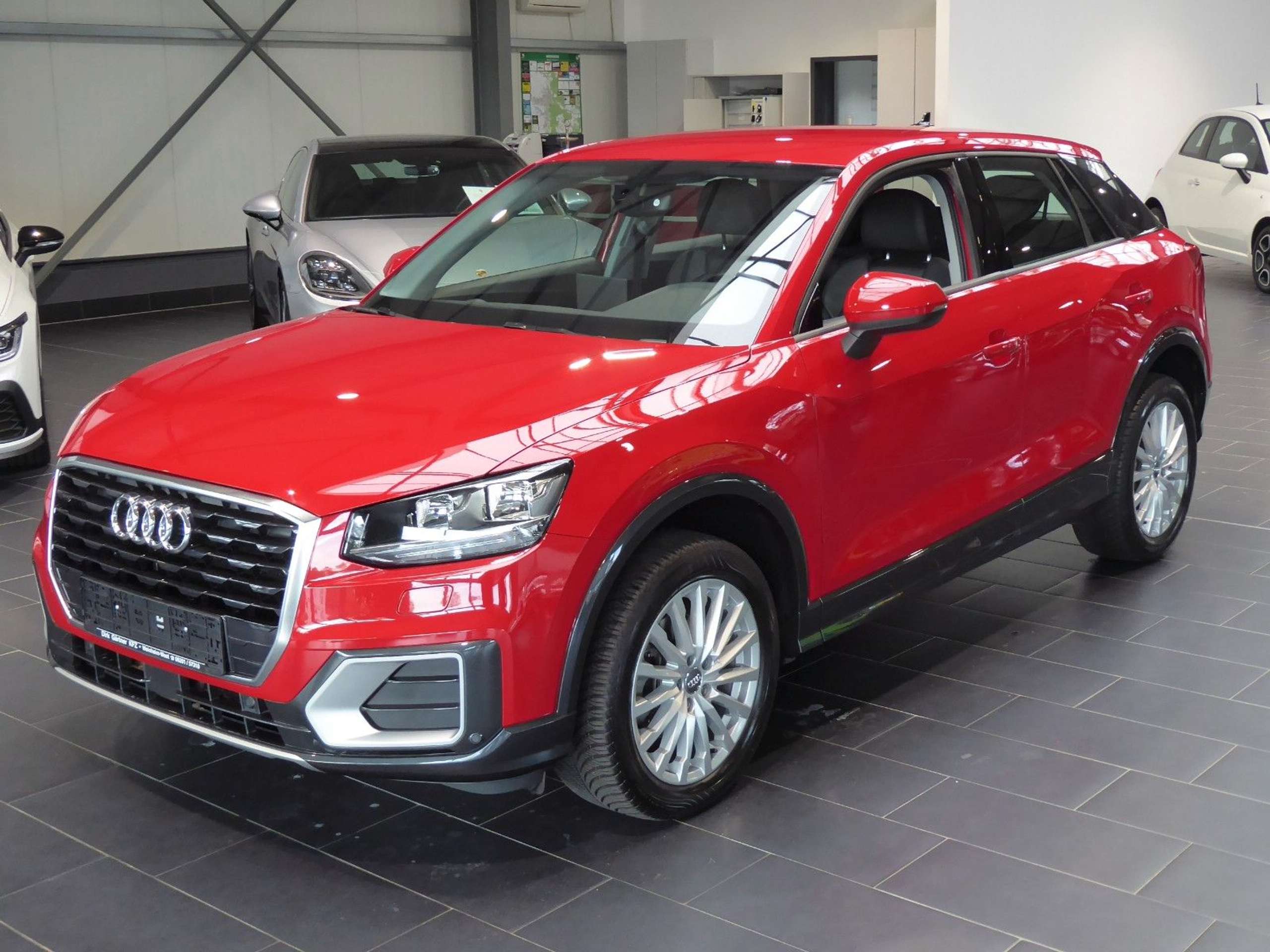 Audi - Q2