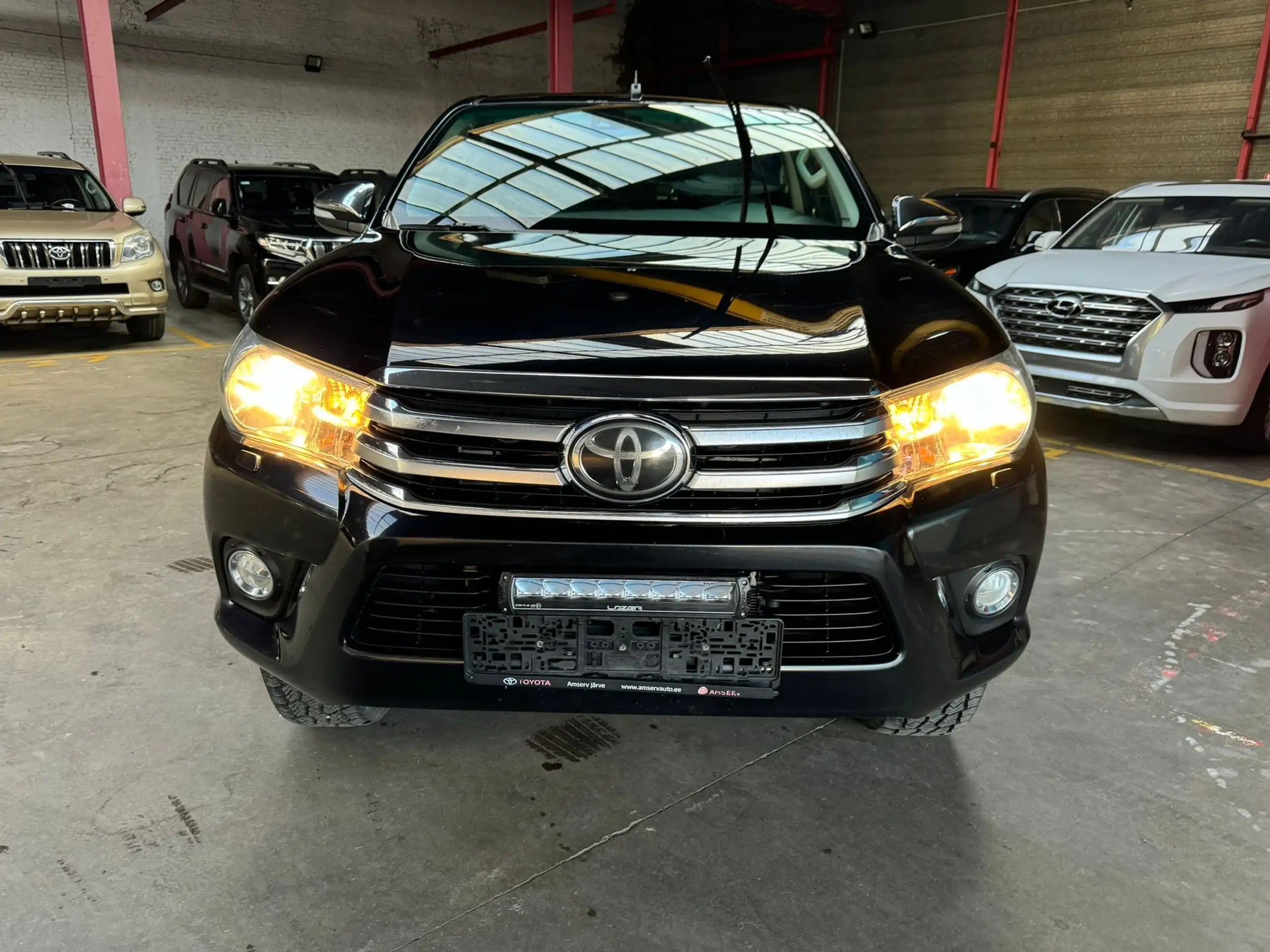 Toyota - Hilux