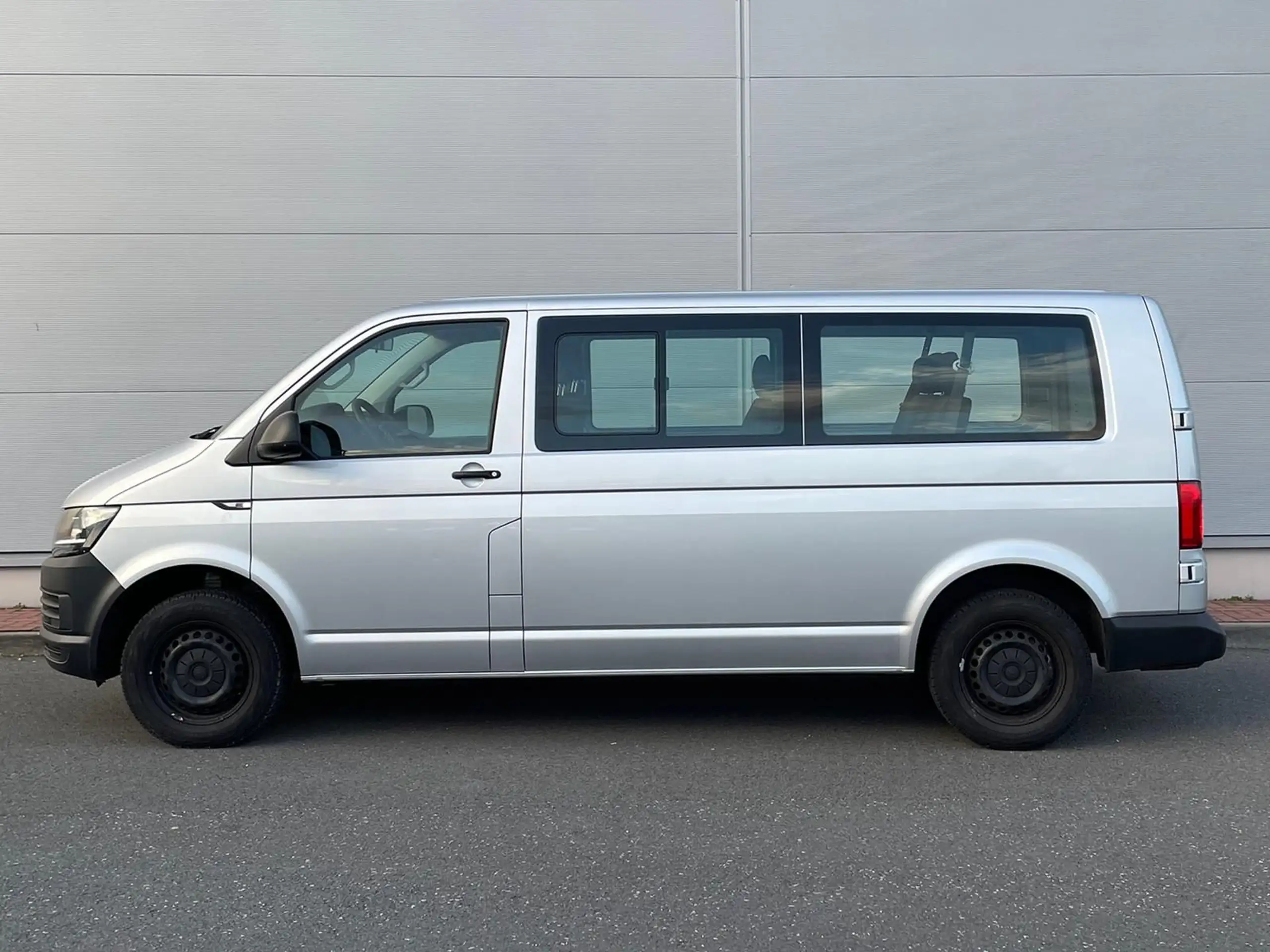 Volkswagen - T6 Transporter