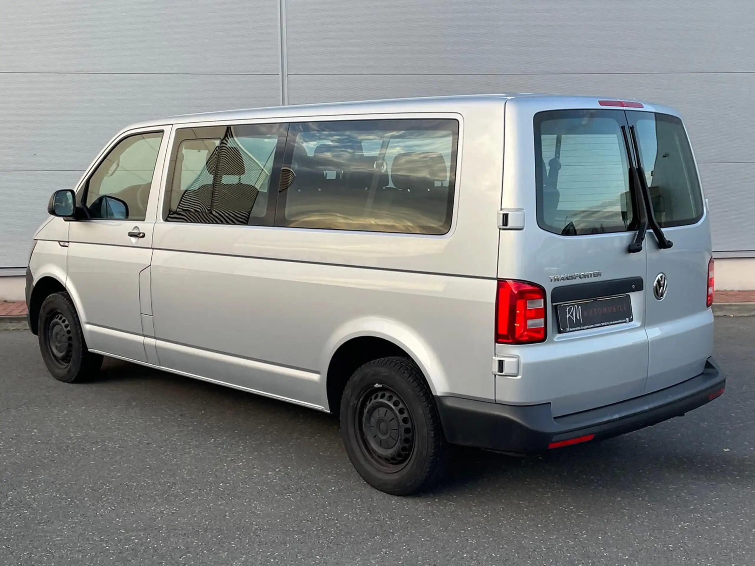 Volkswagen - T6 Transporter