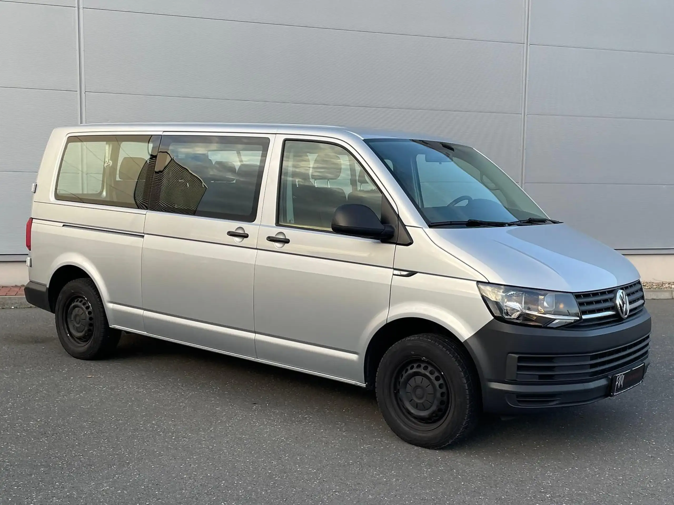 Volkswagen - T6 Transporter