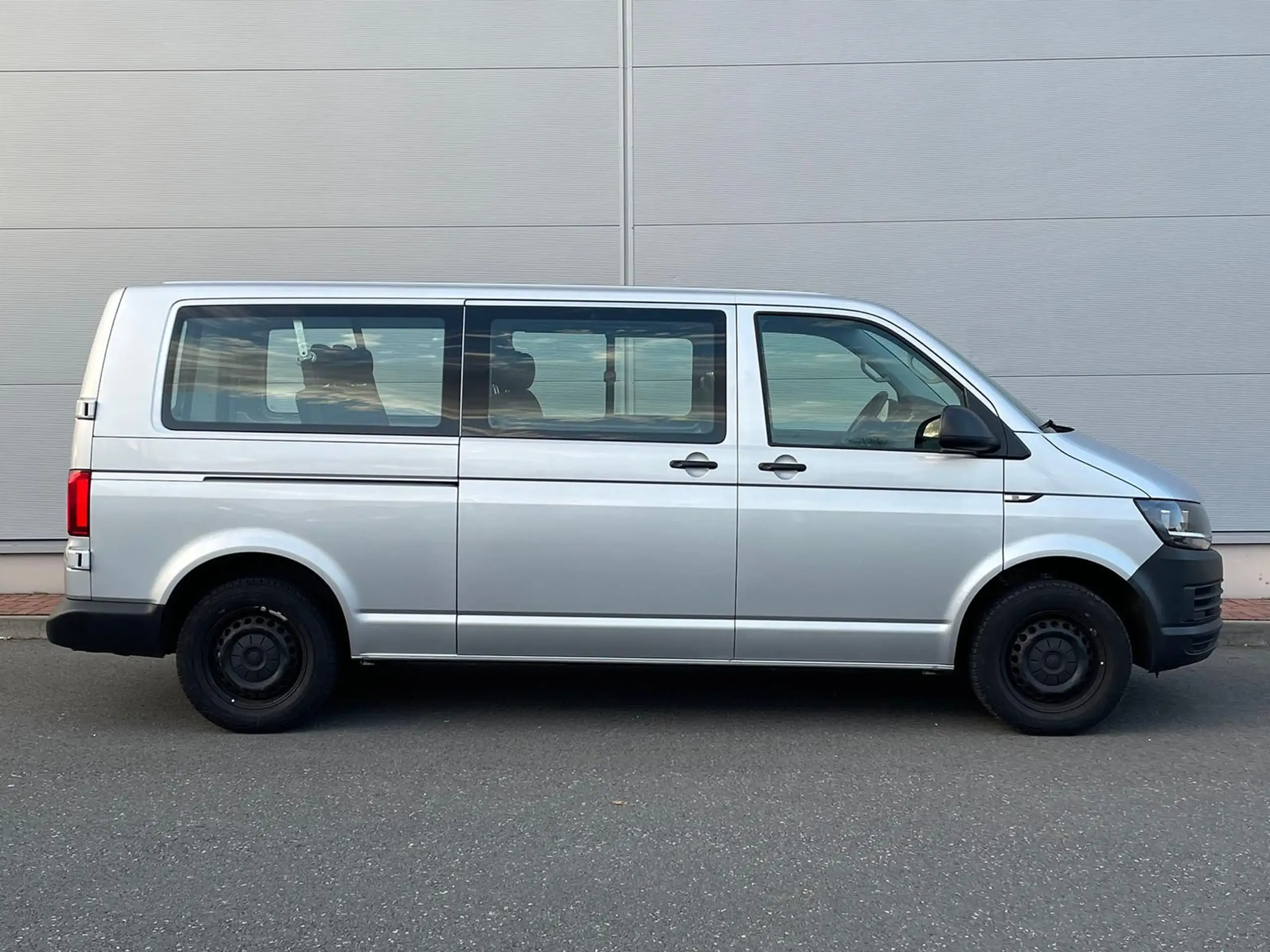 Volkswagen - T6 Transporter