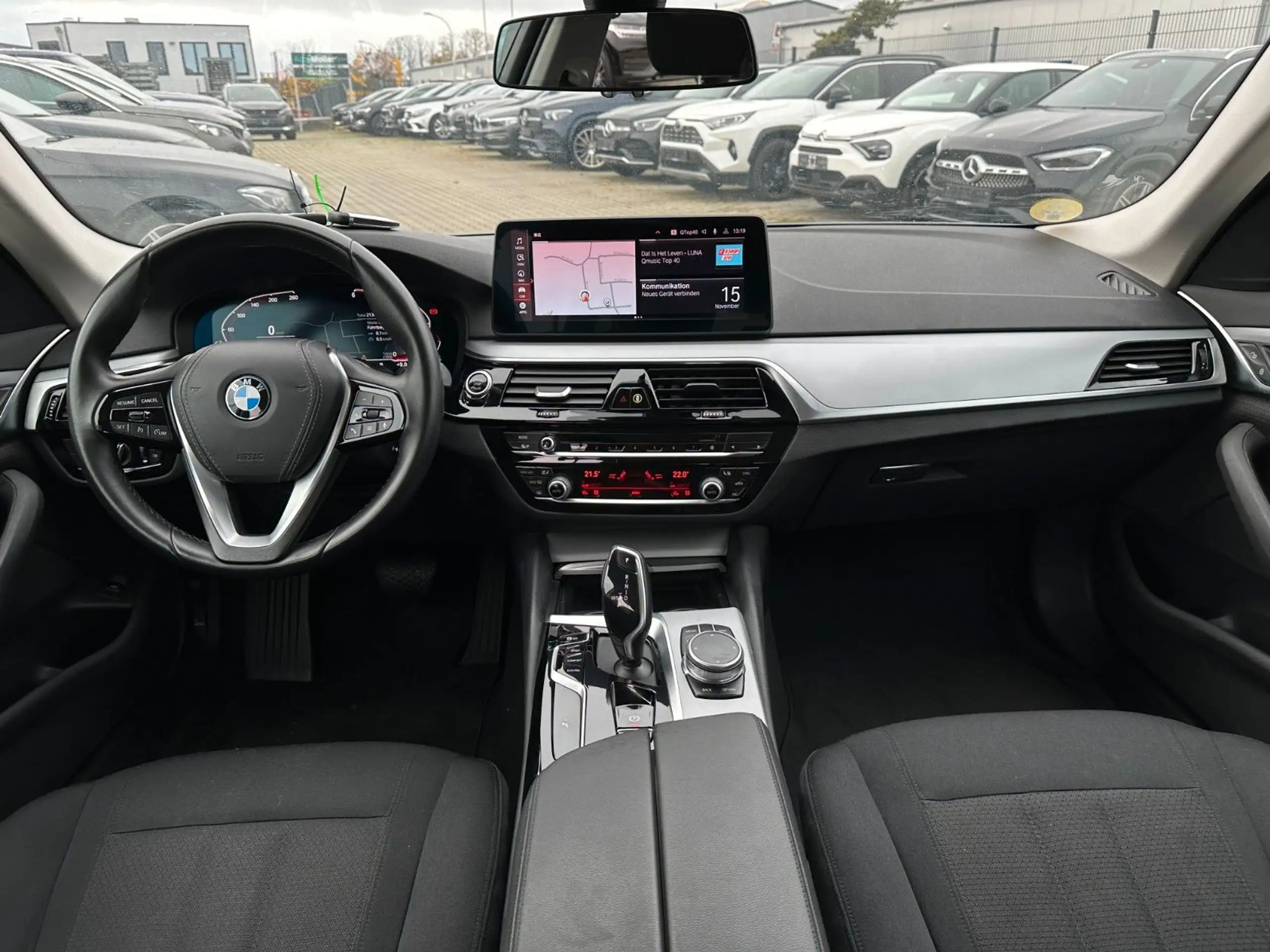 BMW - 520