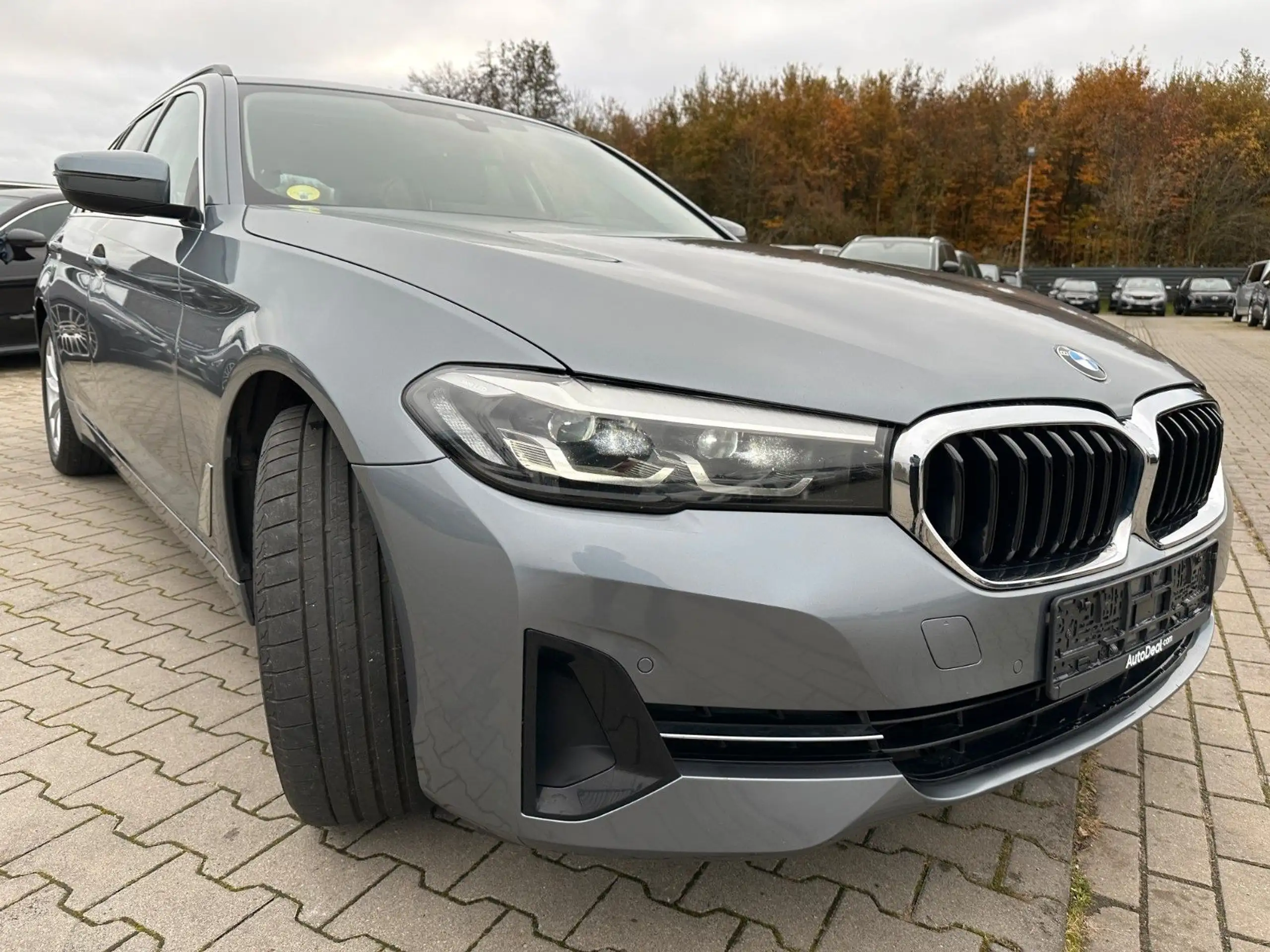 BMW - 520