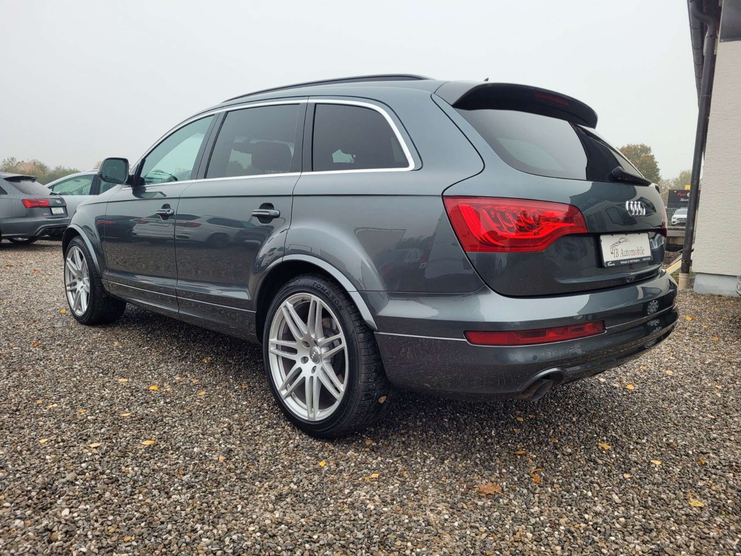 Audi - Q7