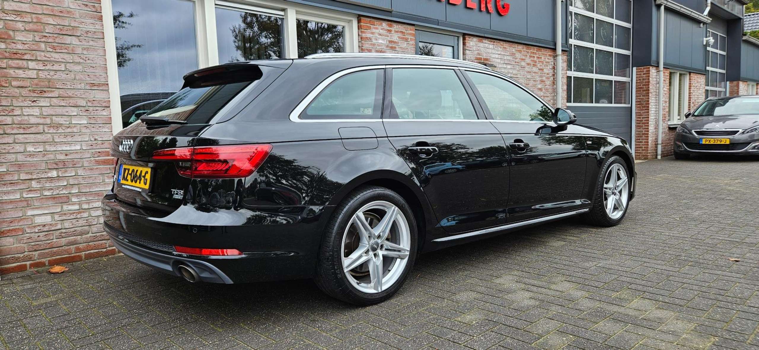 Audi - A4