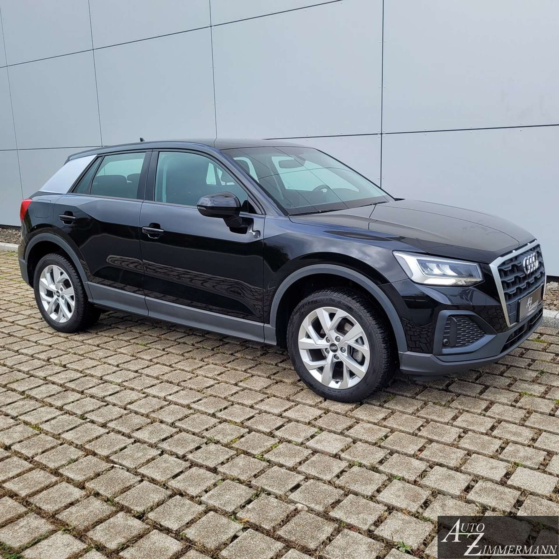 Audi - Q2