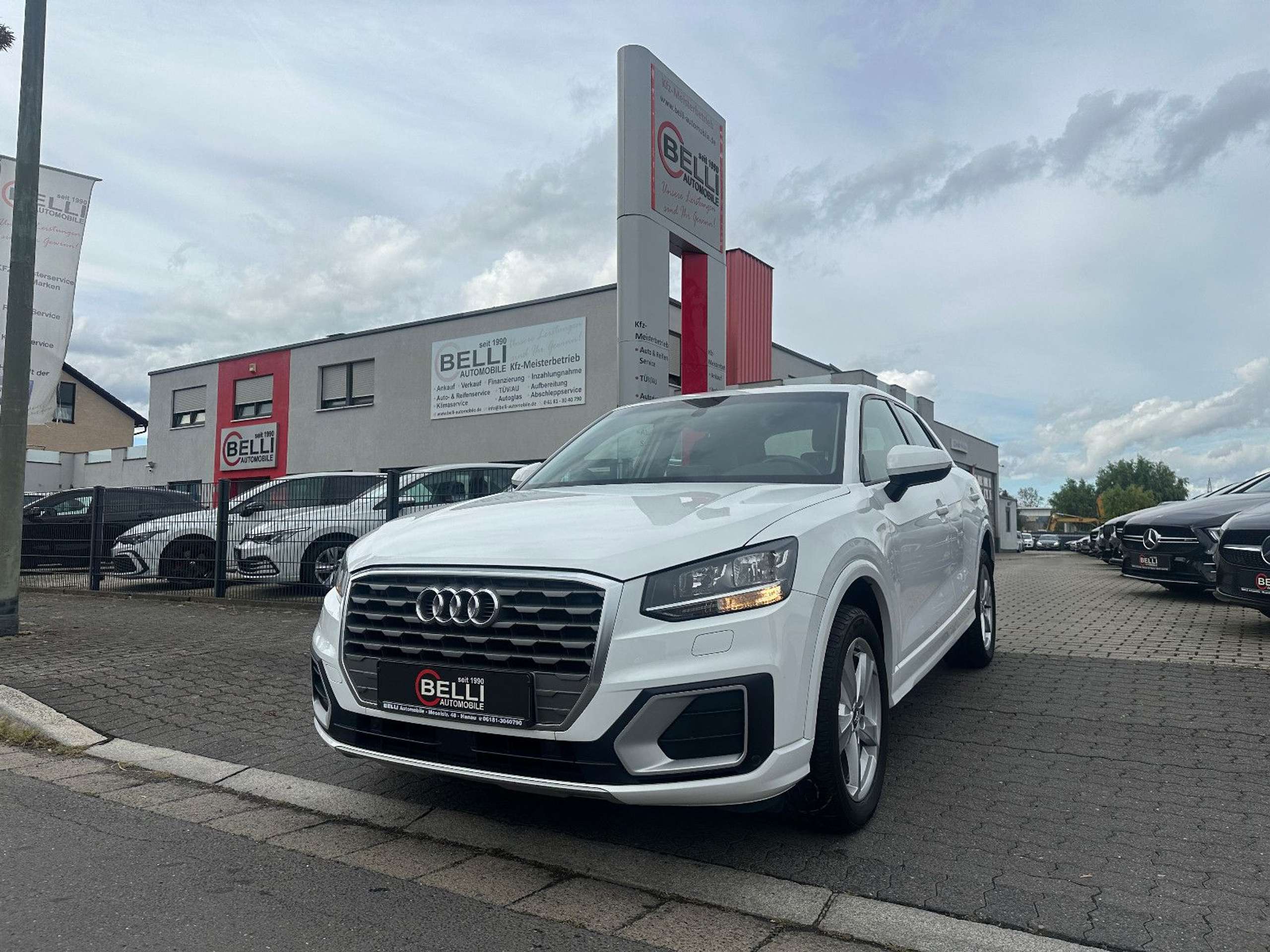 Audi - Q2