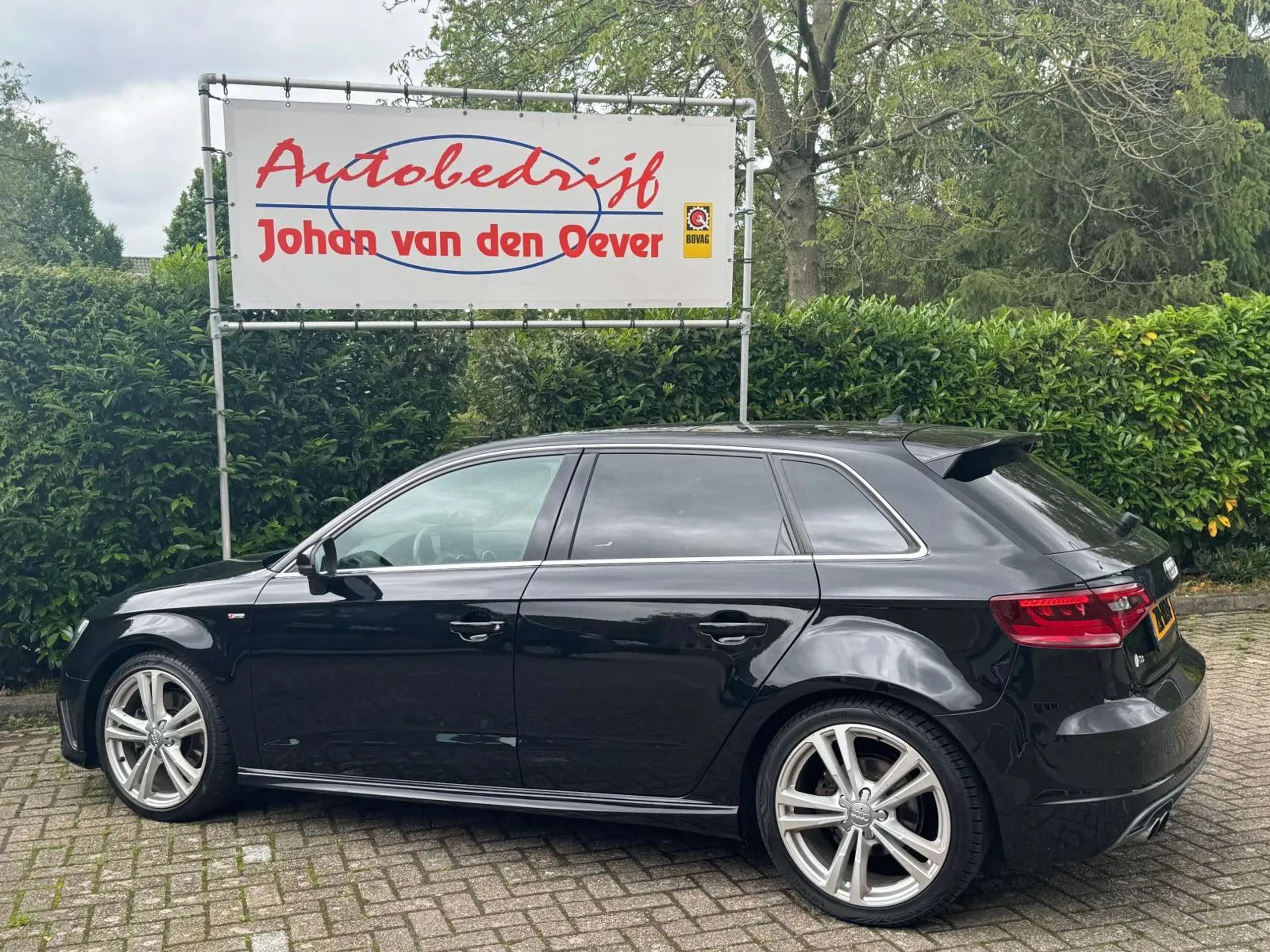 Audi - A3