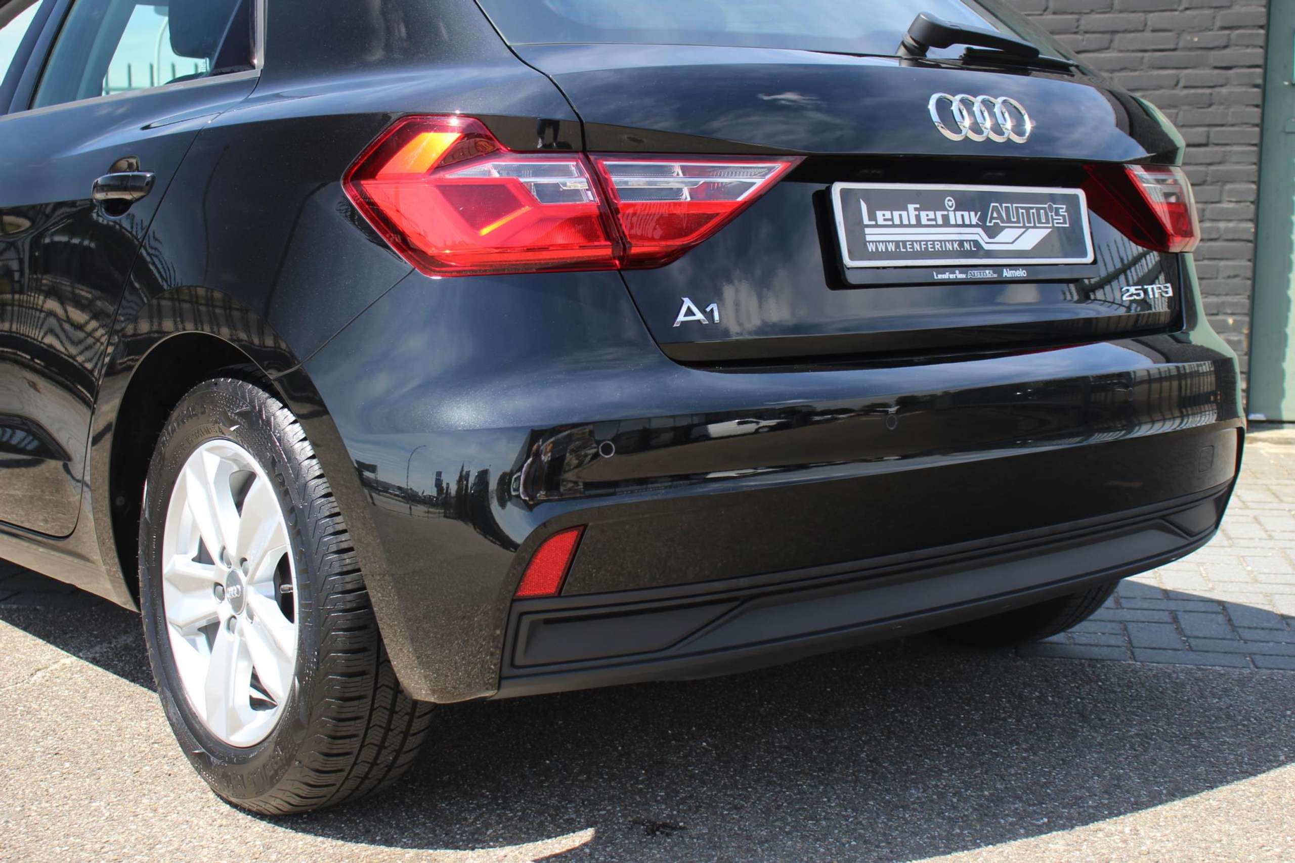 Audi - A1