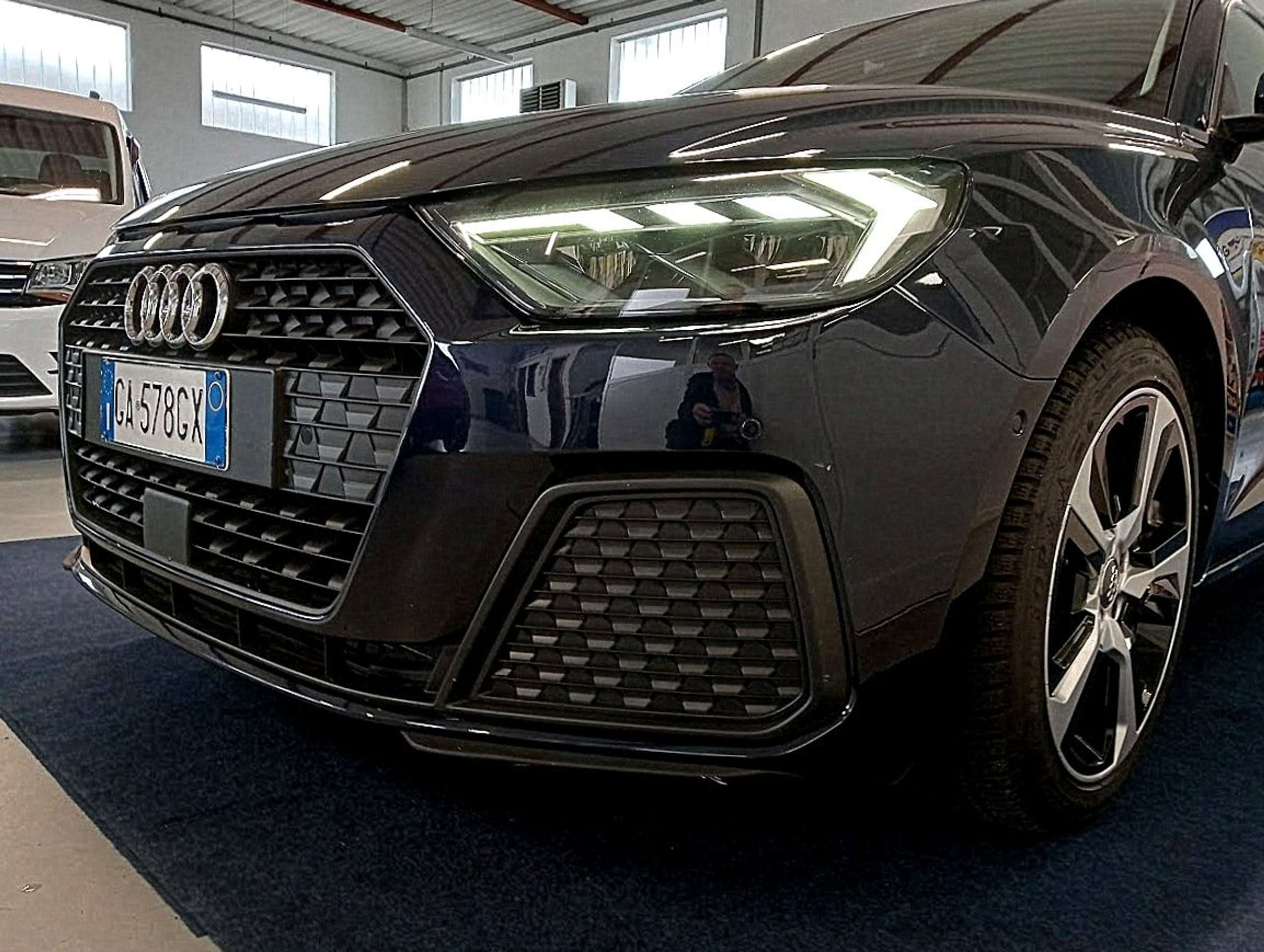 Audi - A1