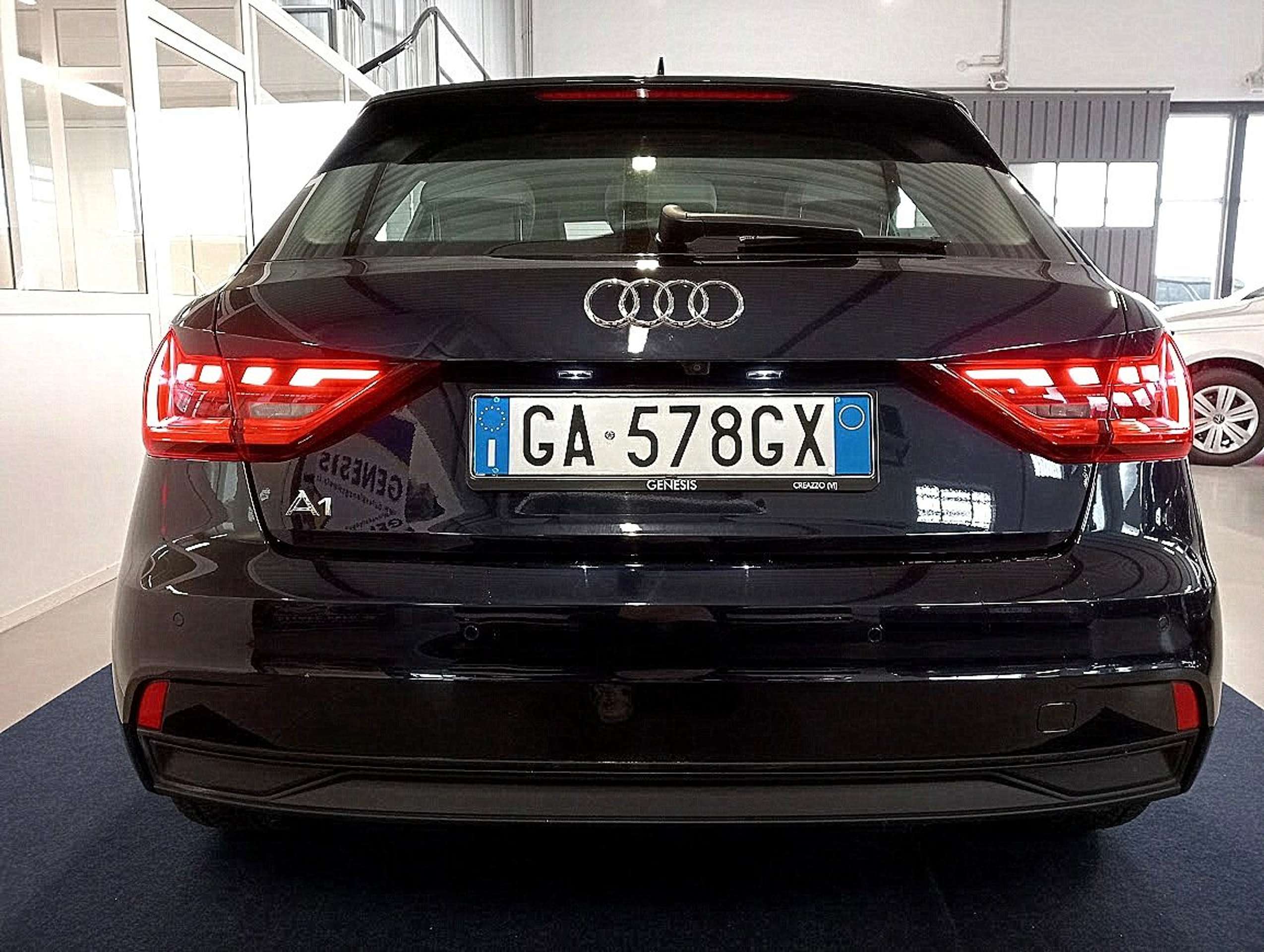 Audi - A1