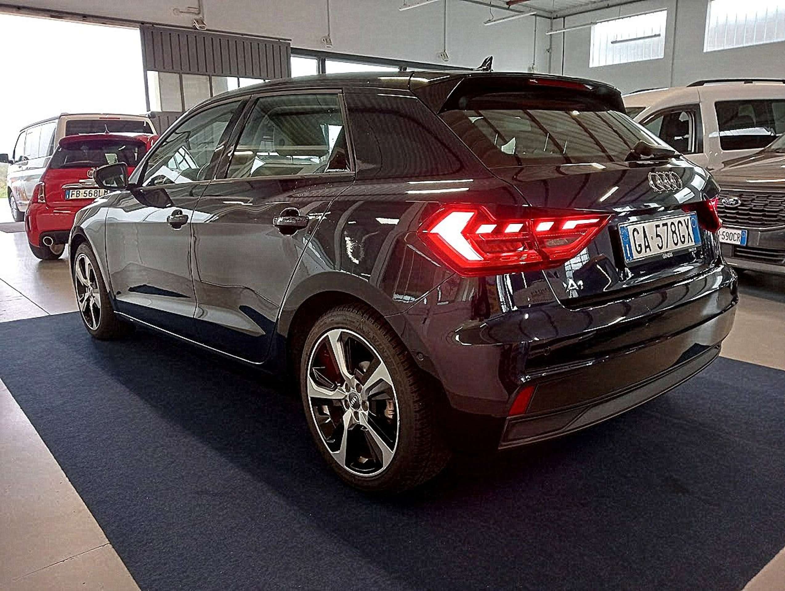 Audi - A1