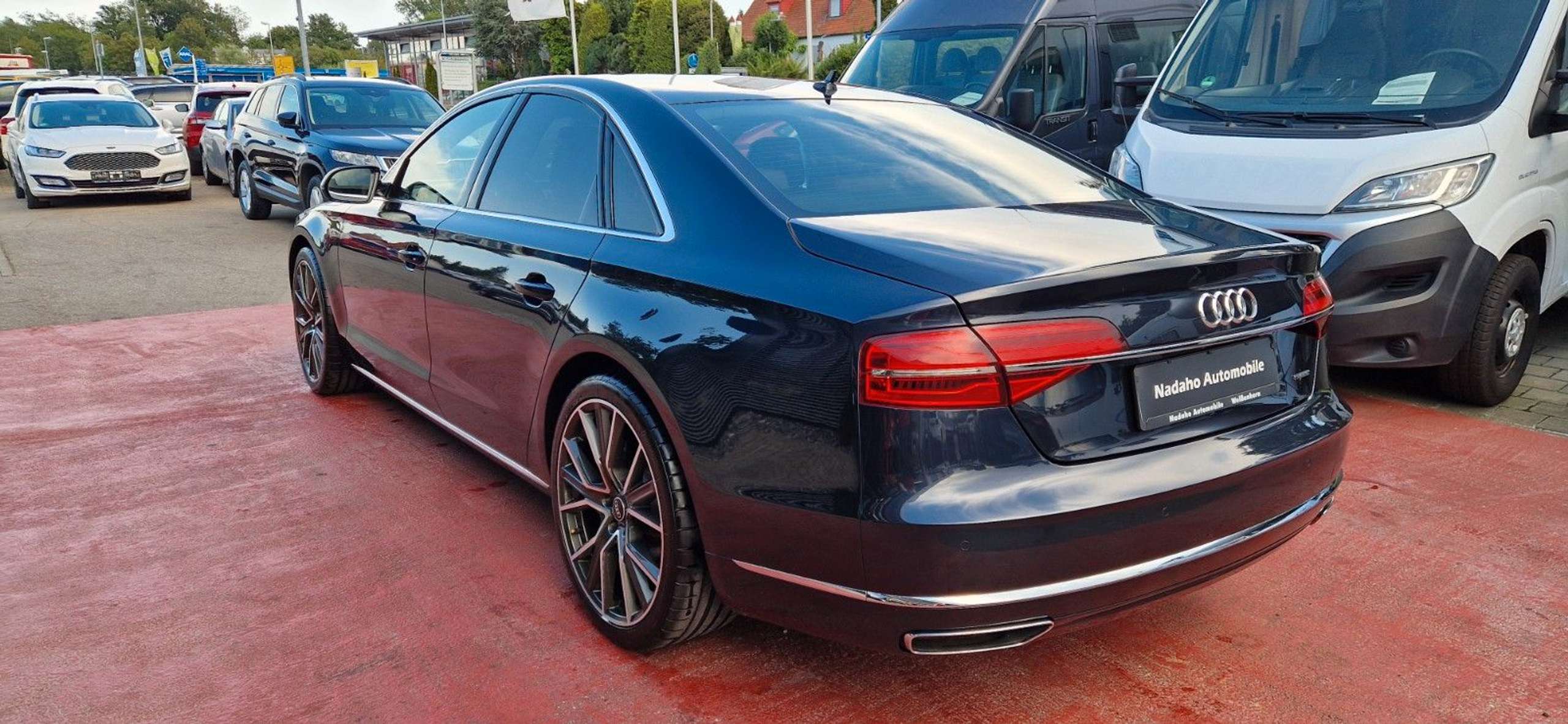 Audi - A8