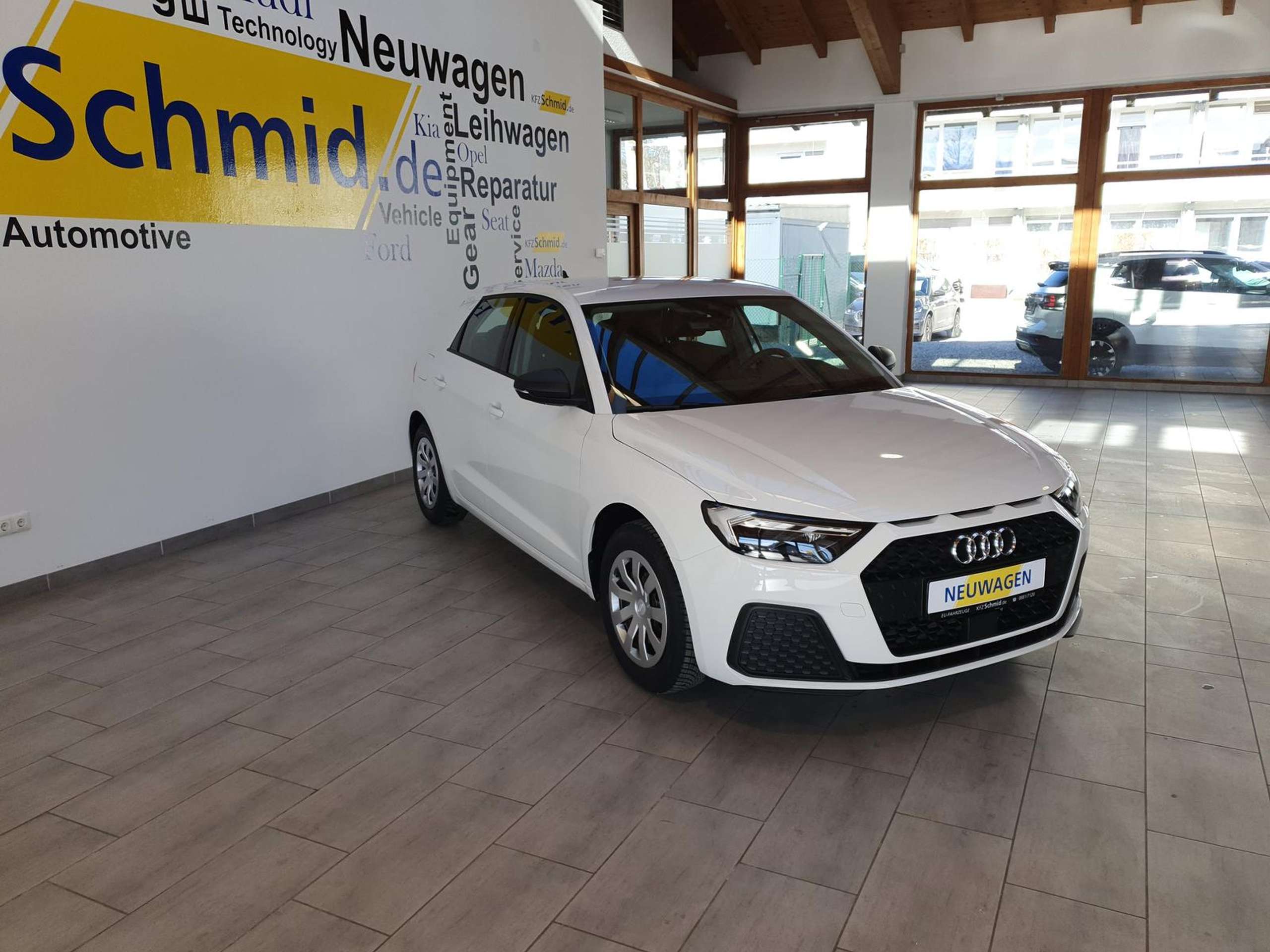 Audi - A1