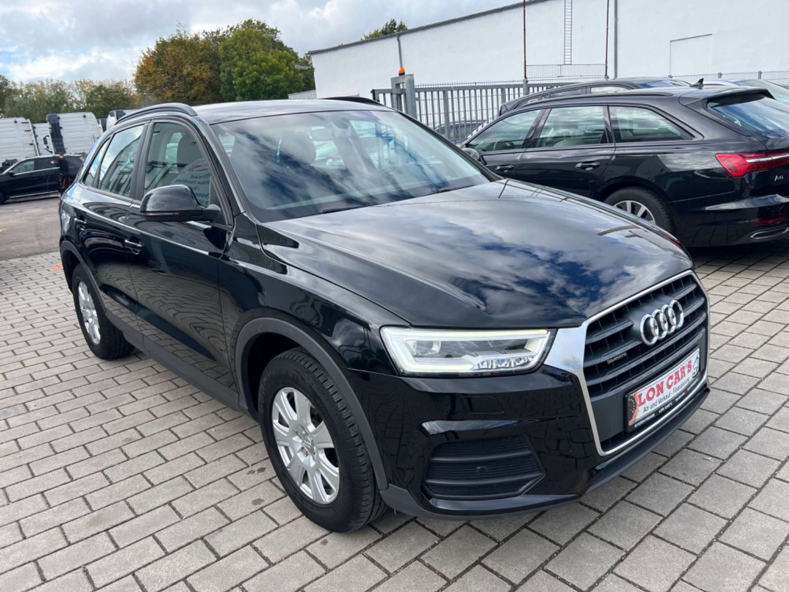 Audi - Q3