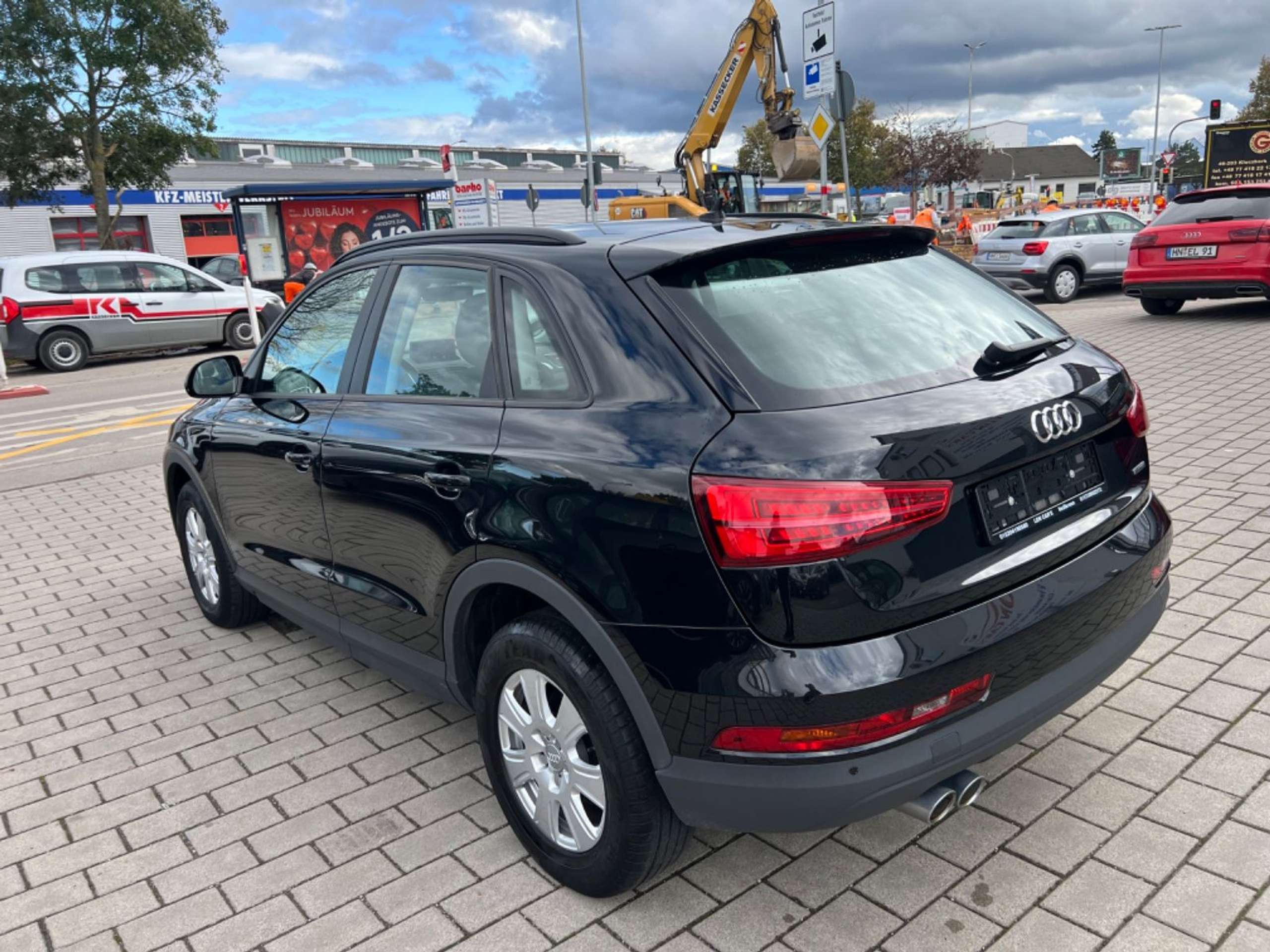 Audi - Q3