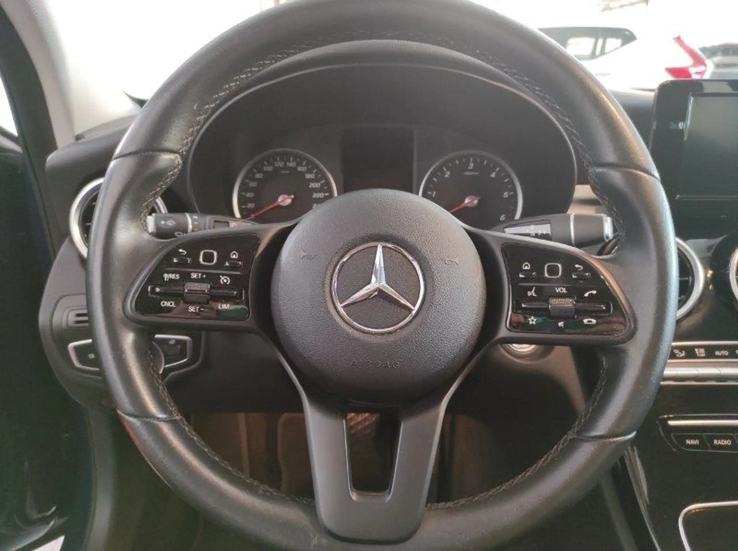 Mercedes-Benz - C 220