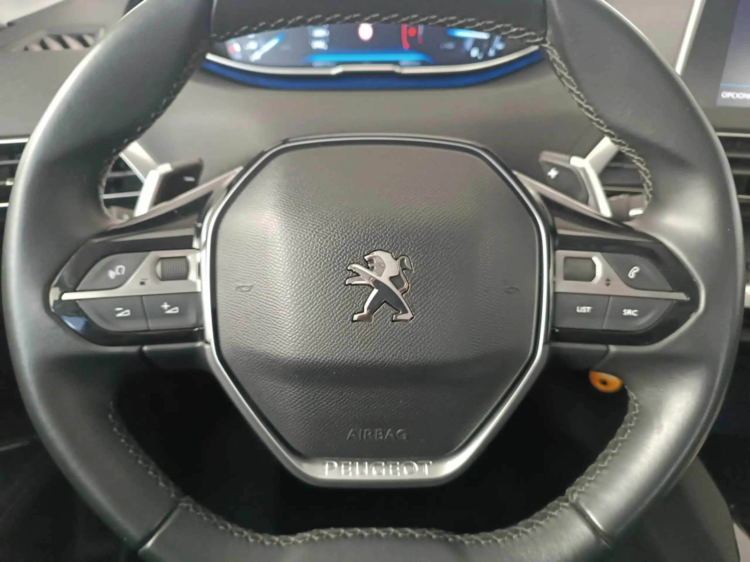 Peugeot - 5008