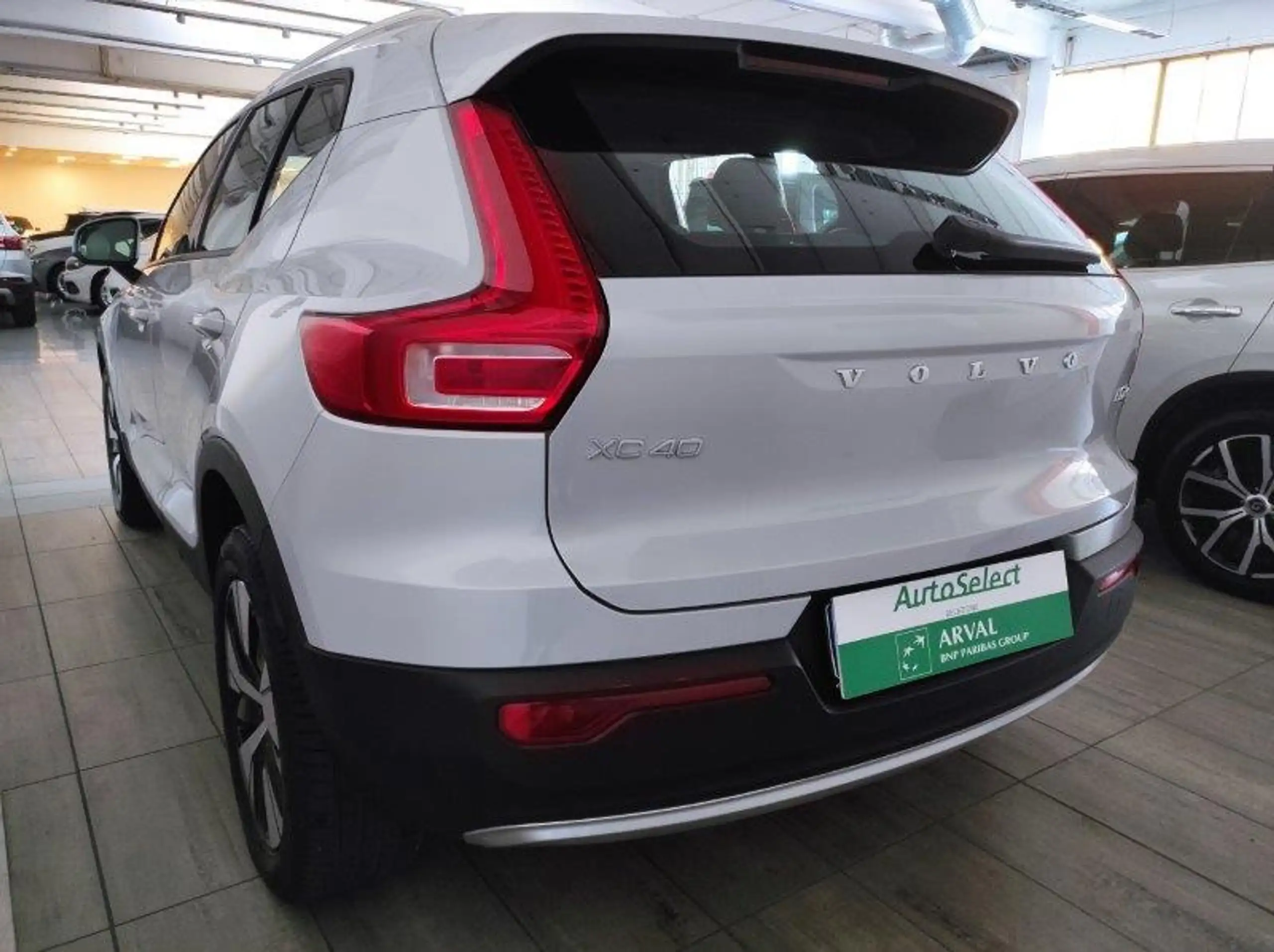 Volvo - XC40