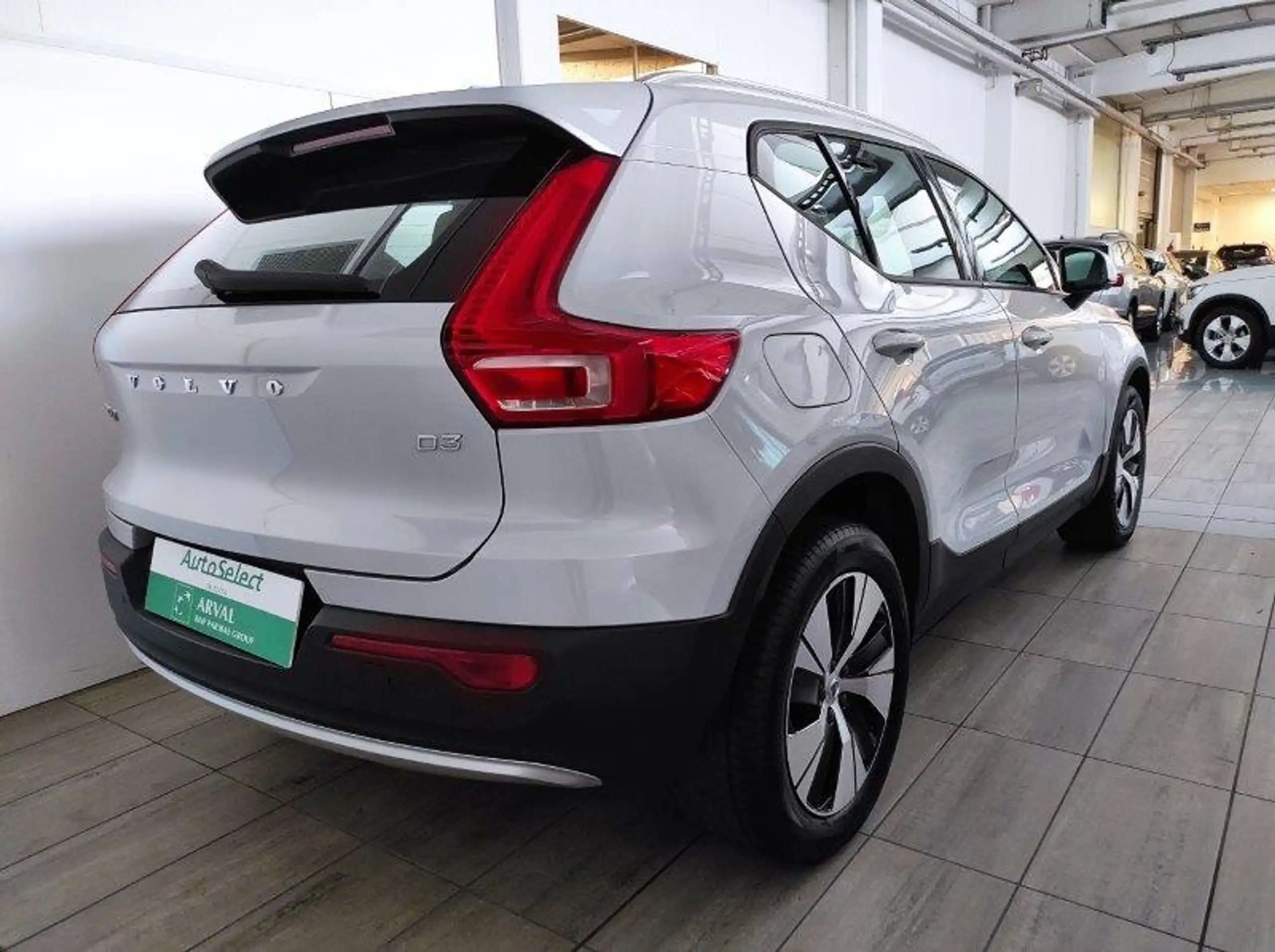 Volvo - XC40