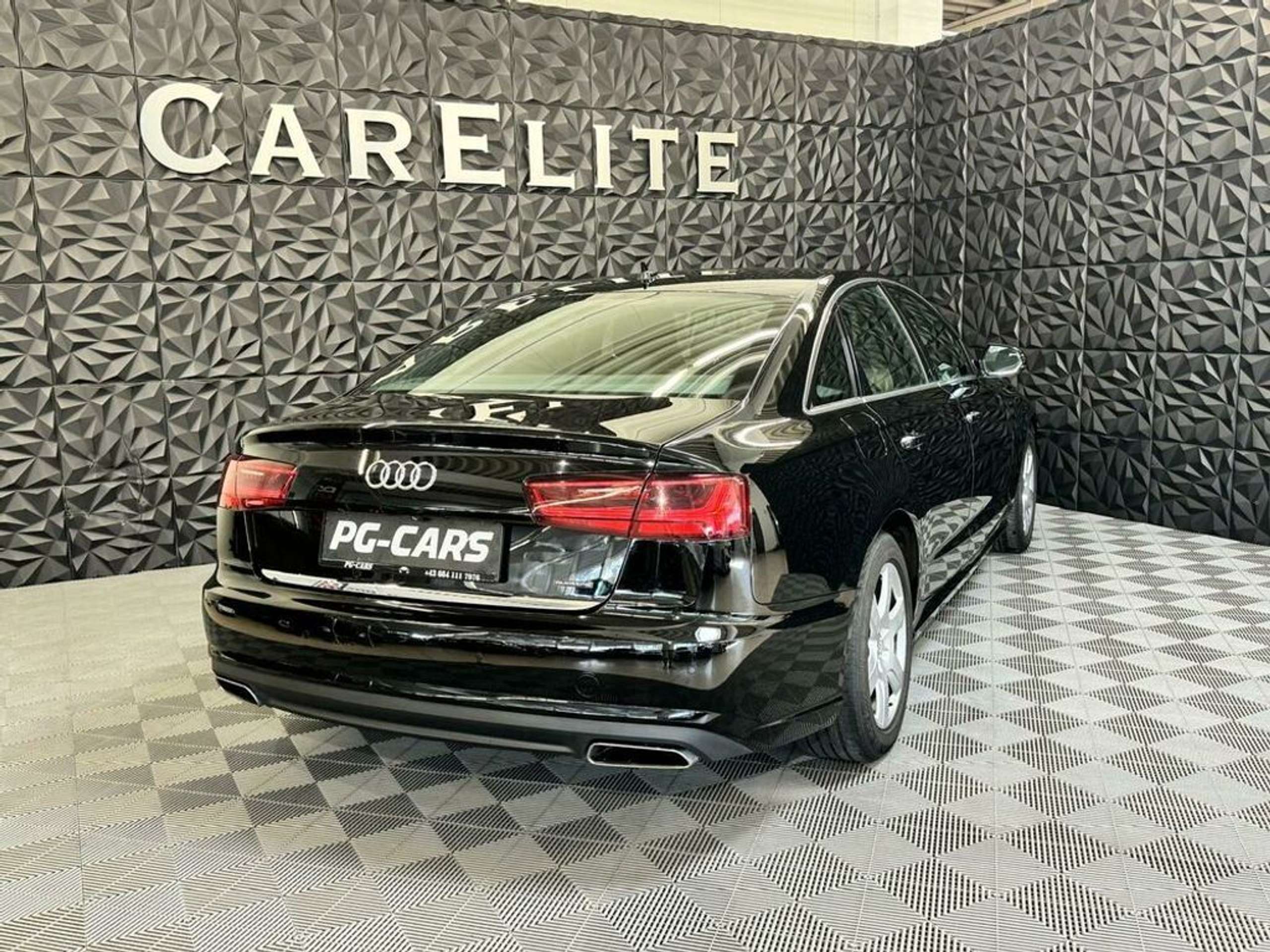 Audi - A6