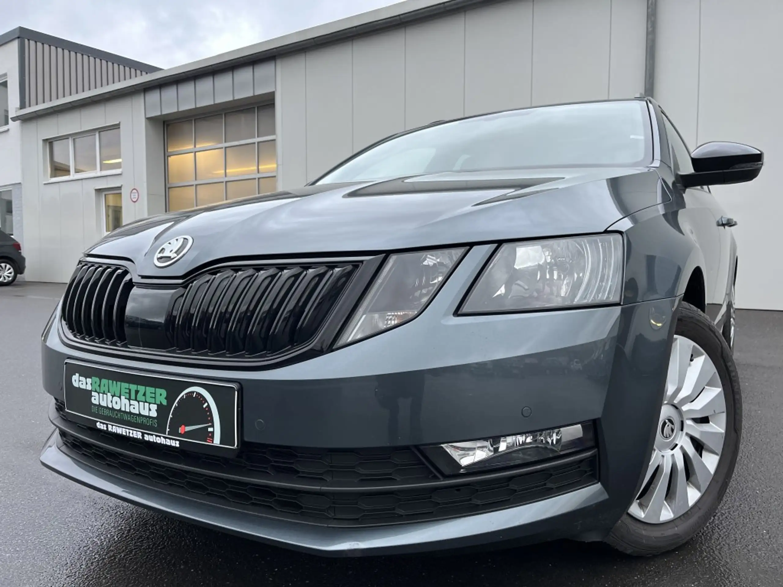 Skoda - Octavia