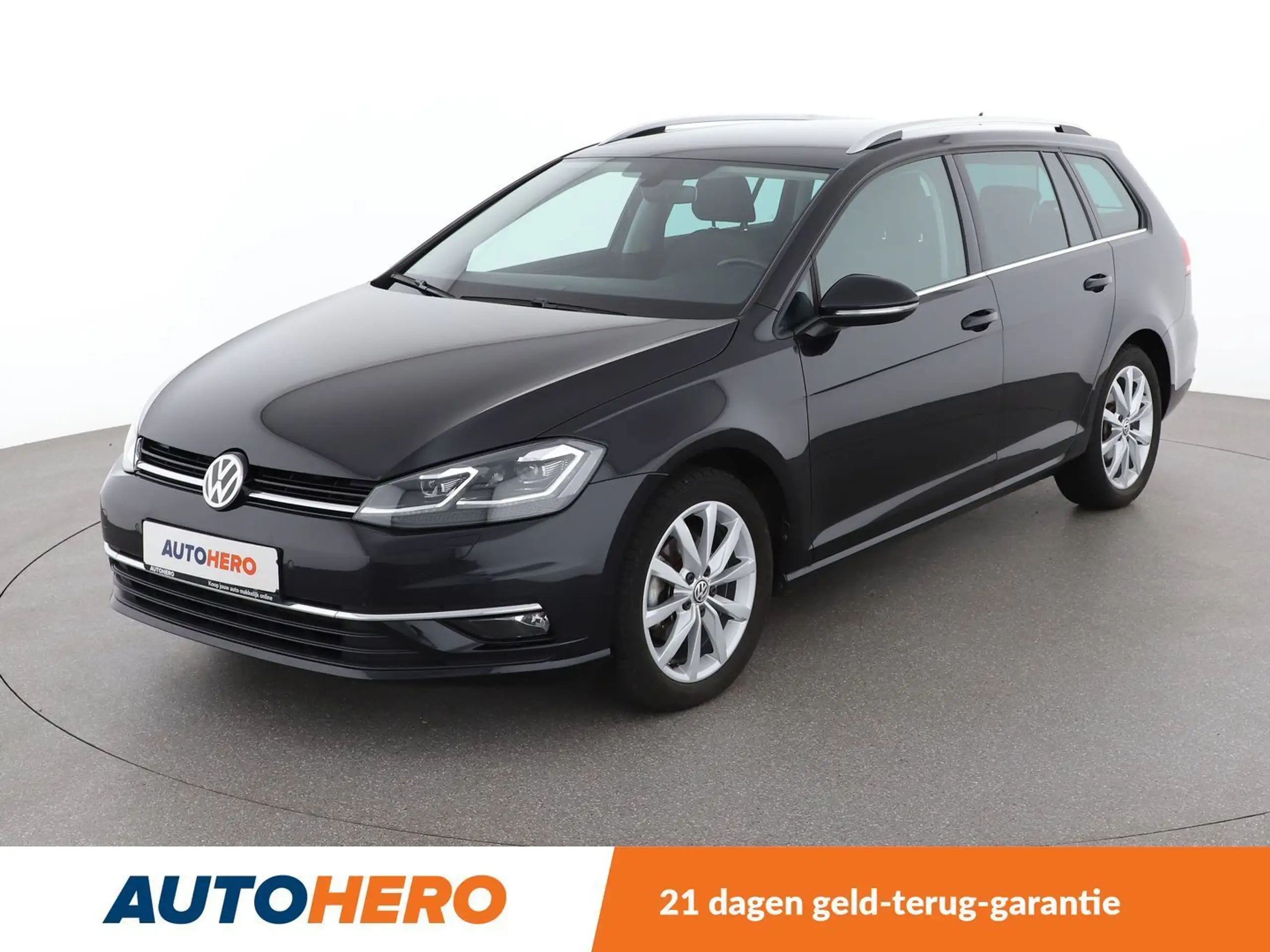 Volkswagen - Golf