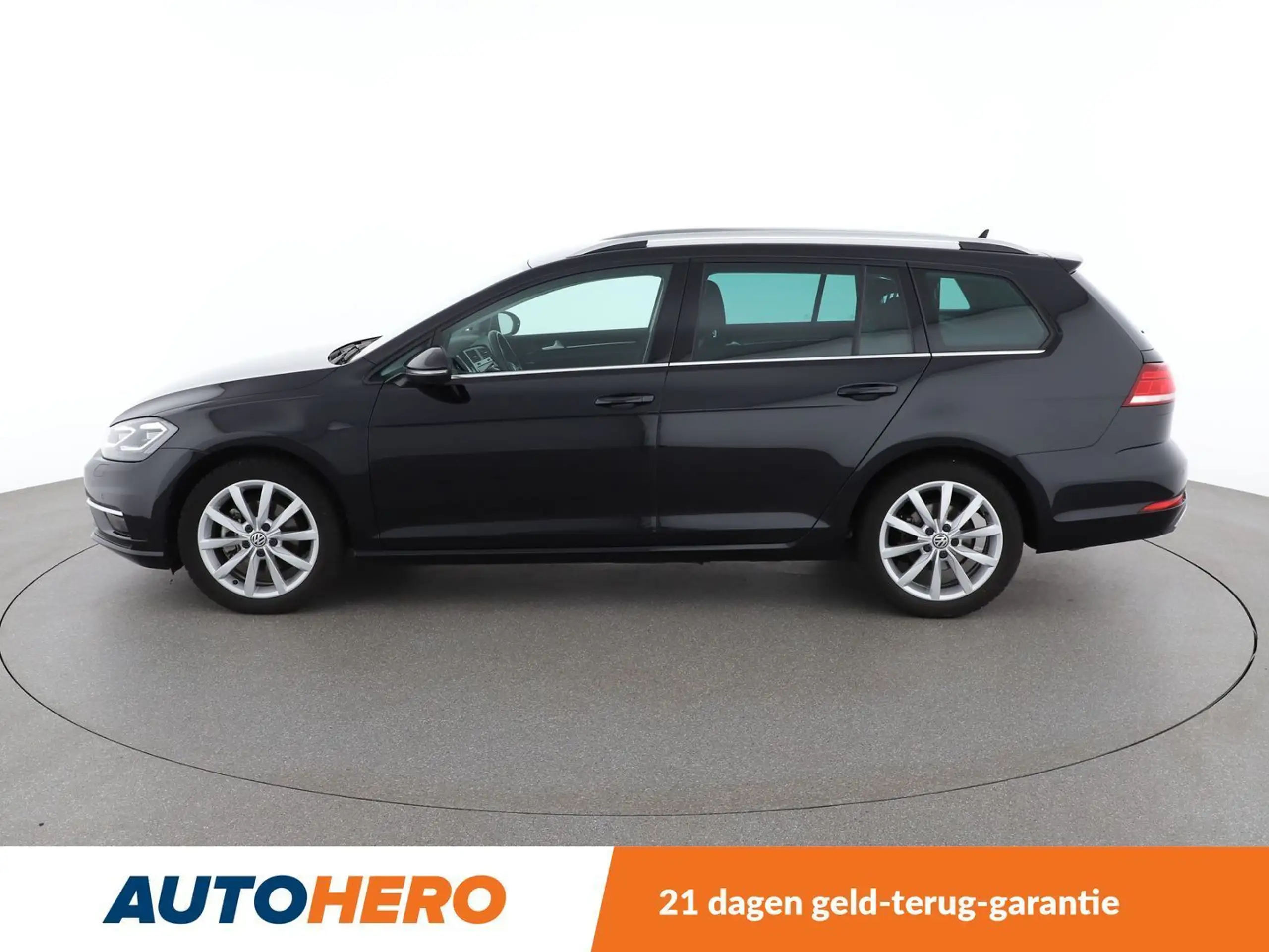 Volkswagen - Golf