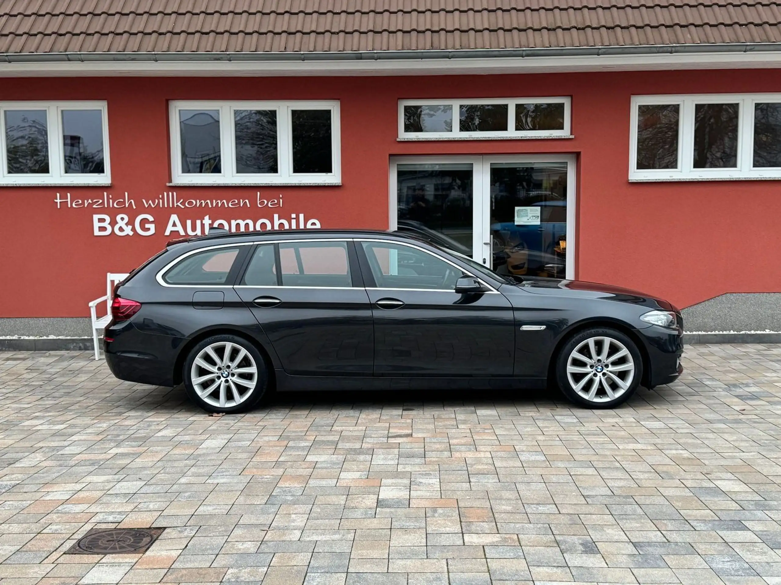 BMW - 528