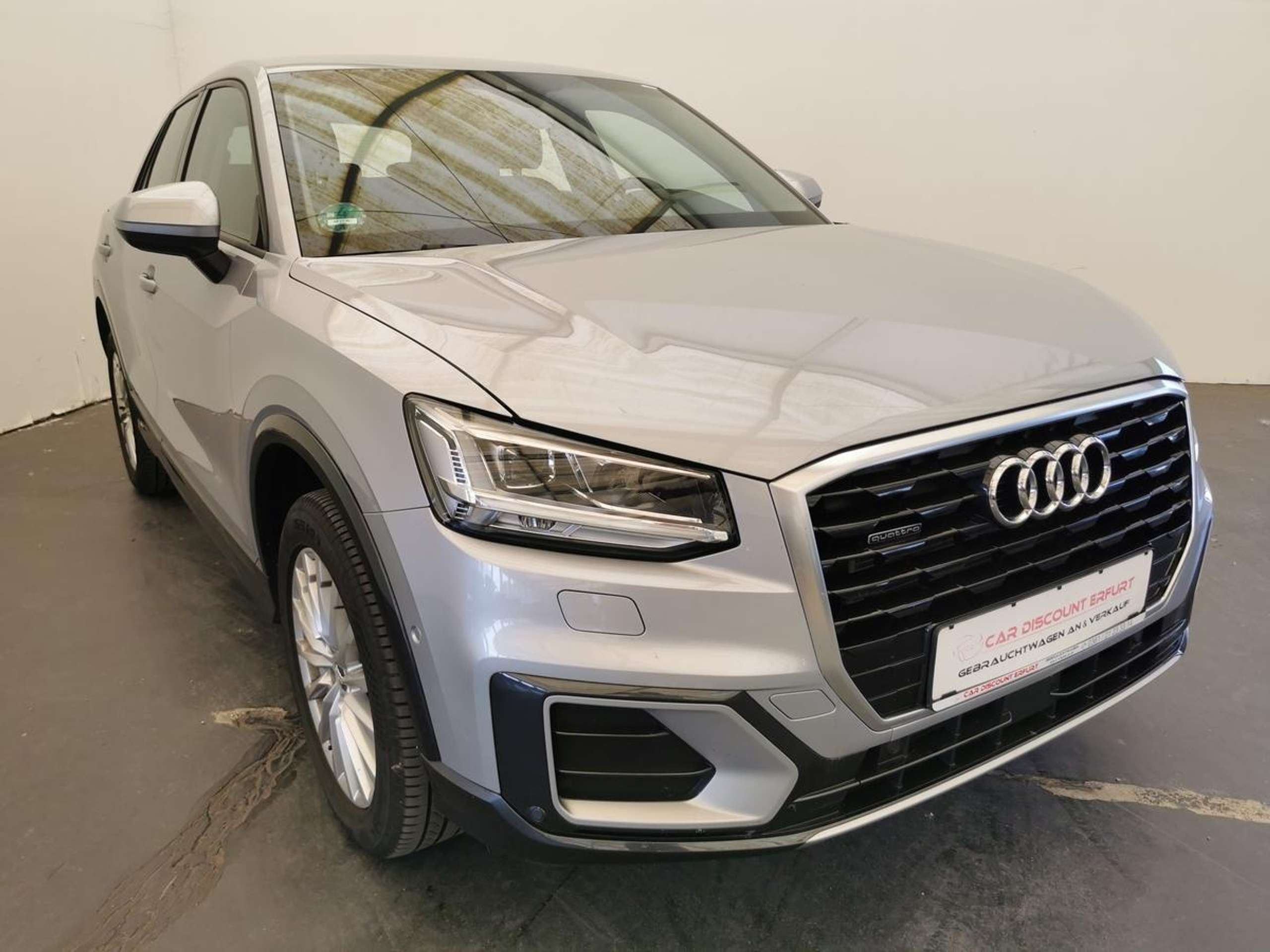 Audi - Q2