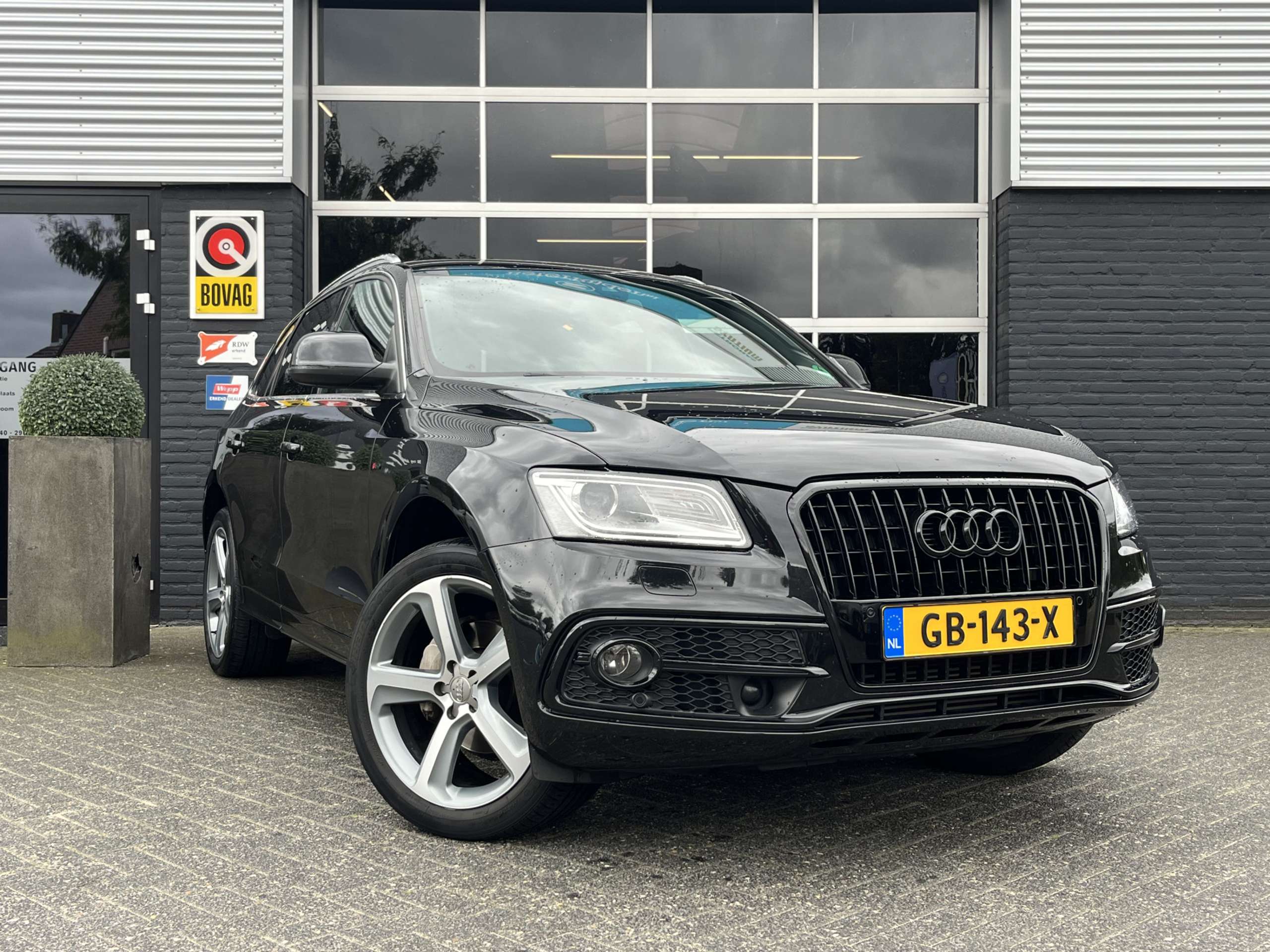 Audi - Q5