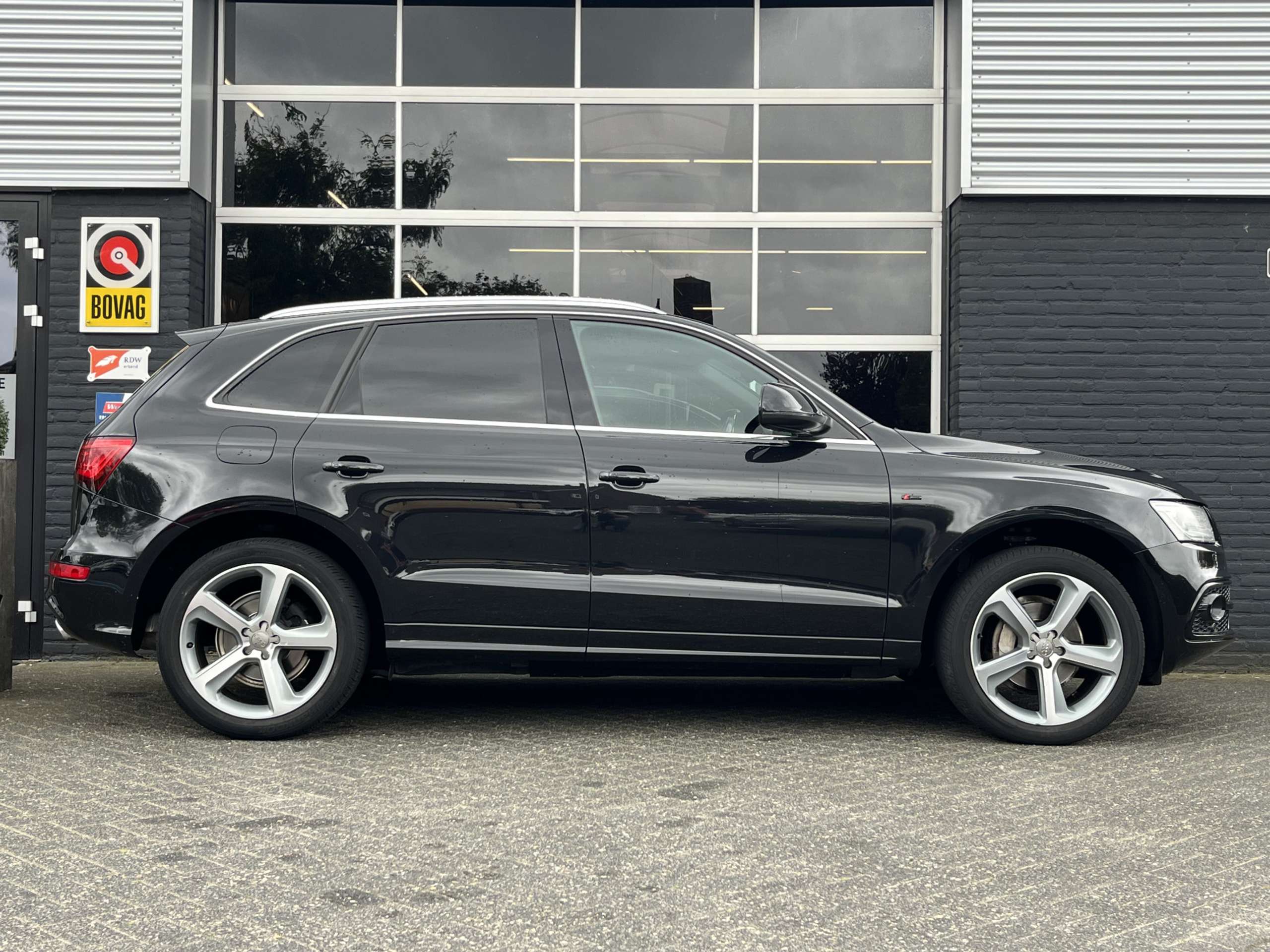 Audi - Q5