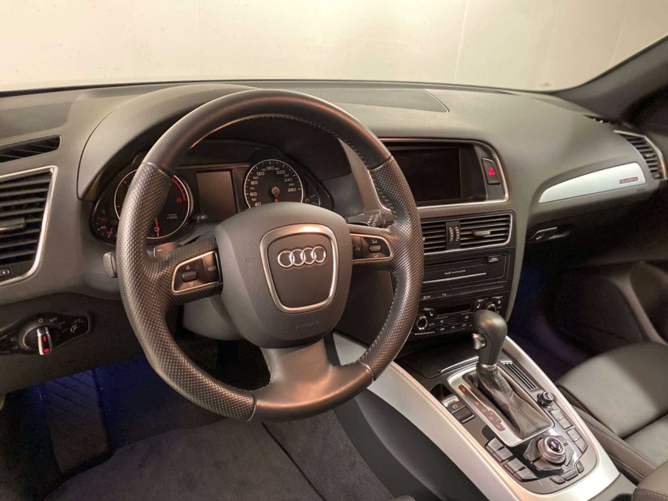 Audi - Q5