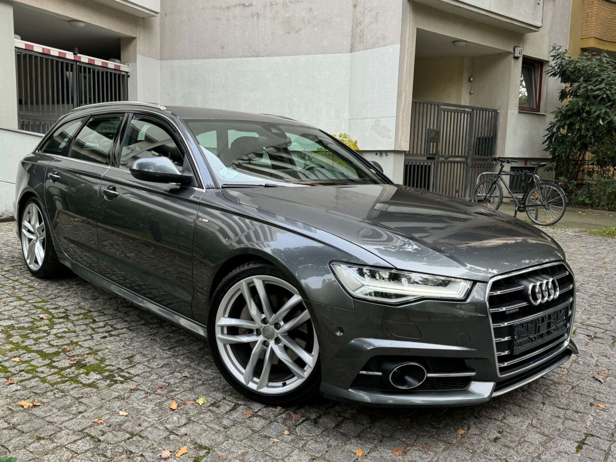 Audi - A6