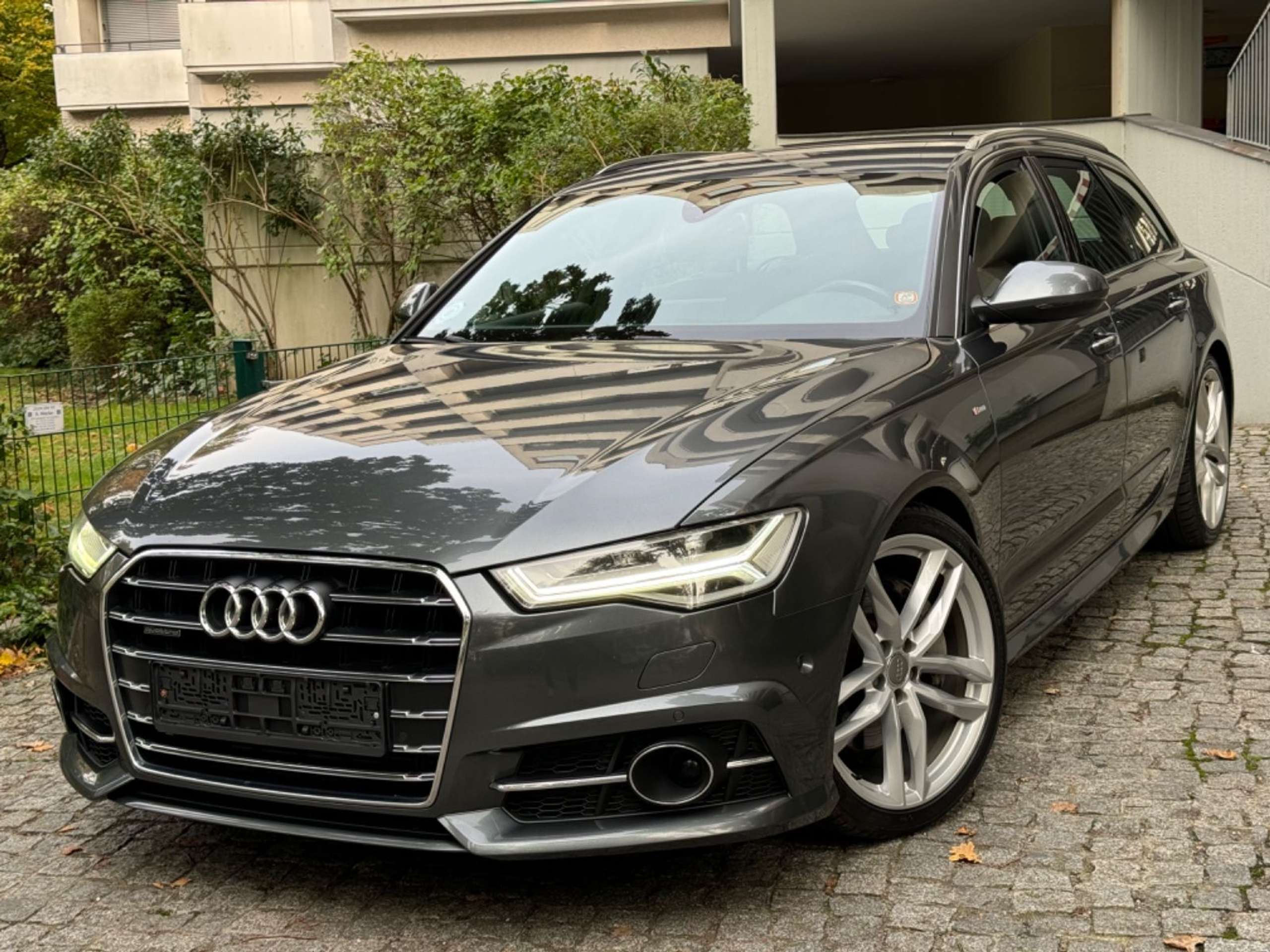 Audi - A6