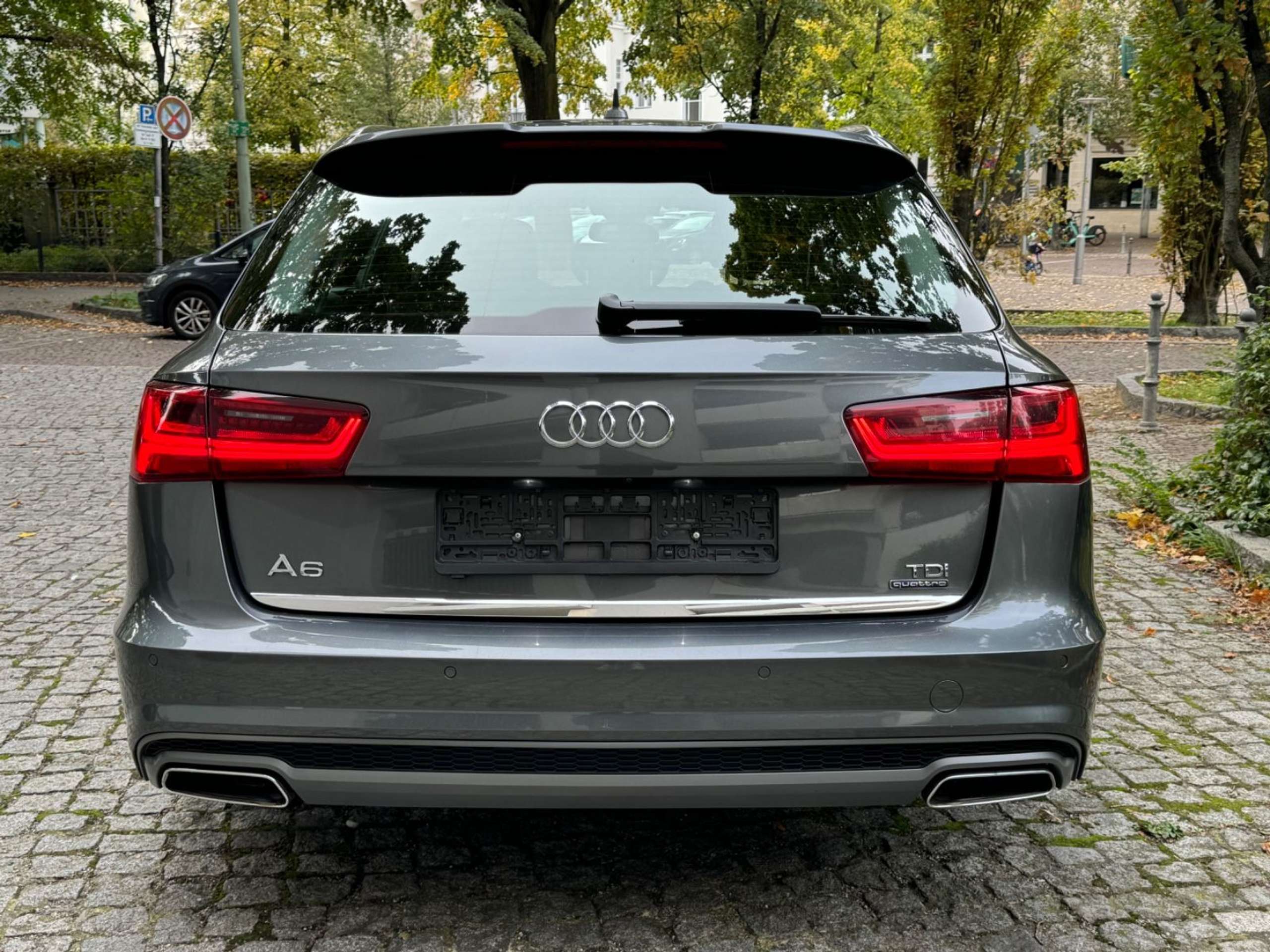 Audi - A6