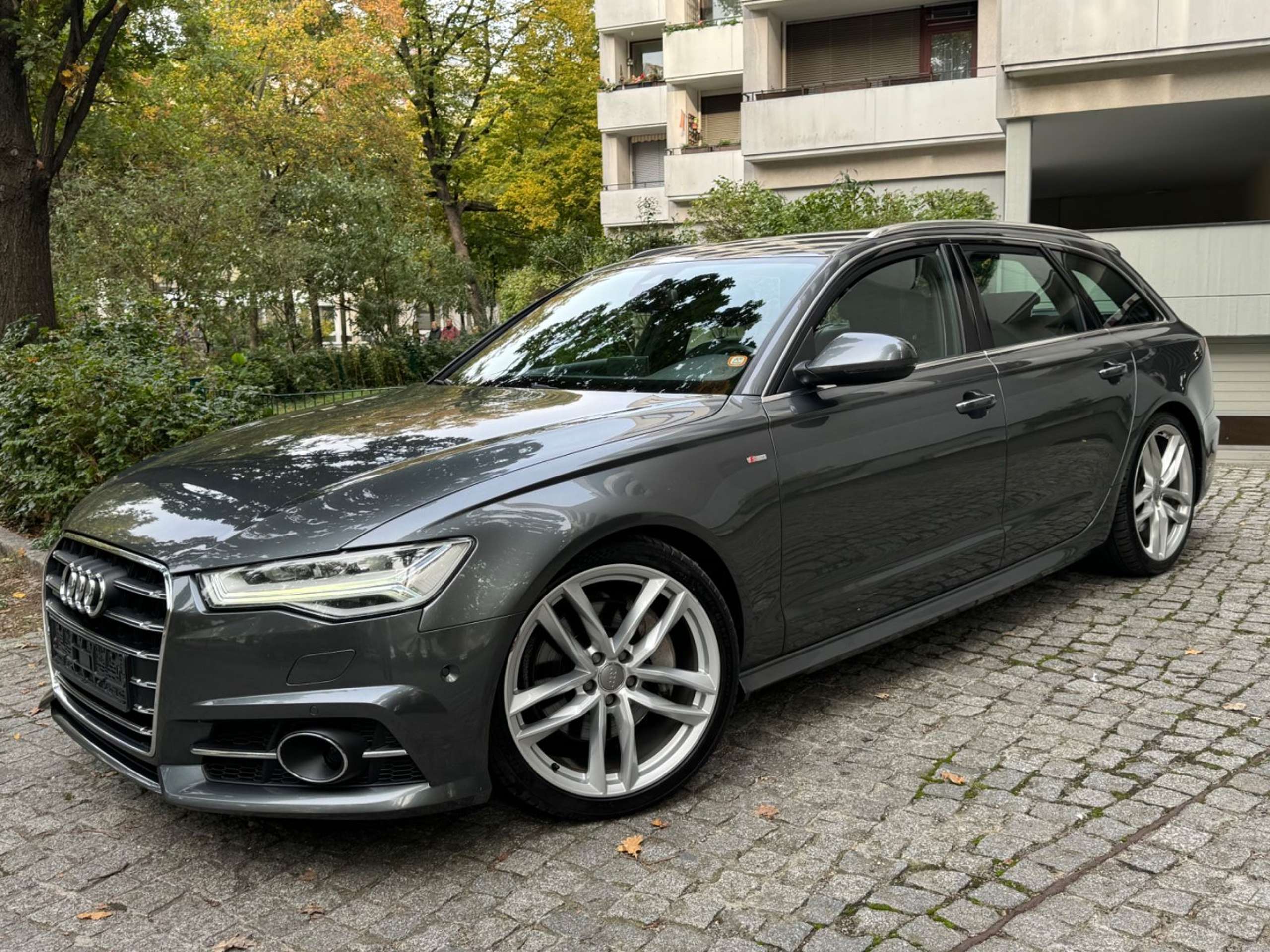 Audi - A6