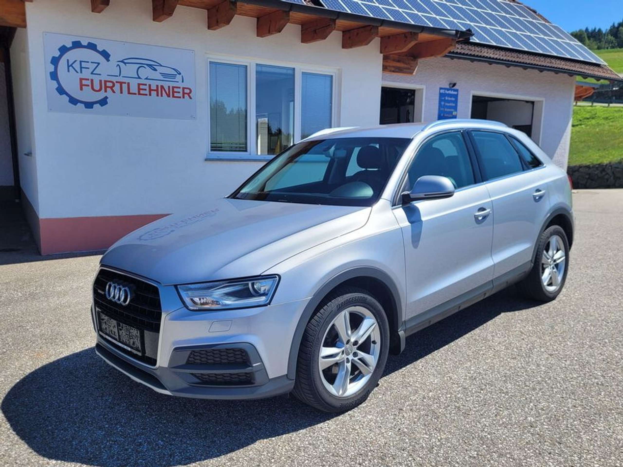 Audi - Q3