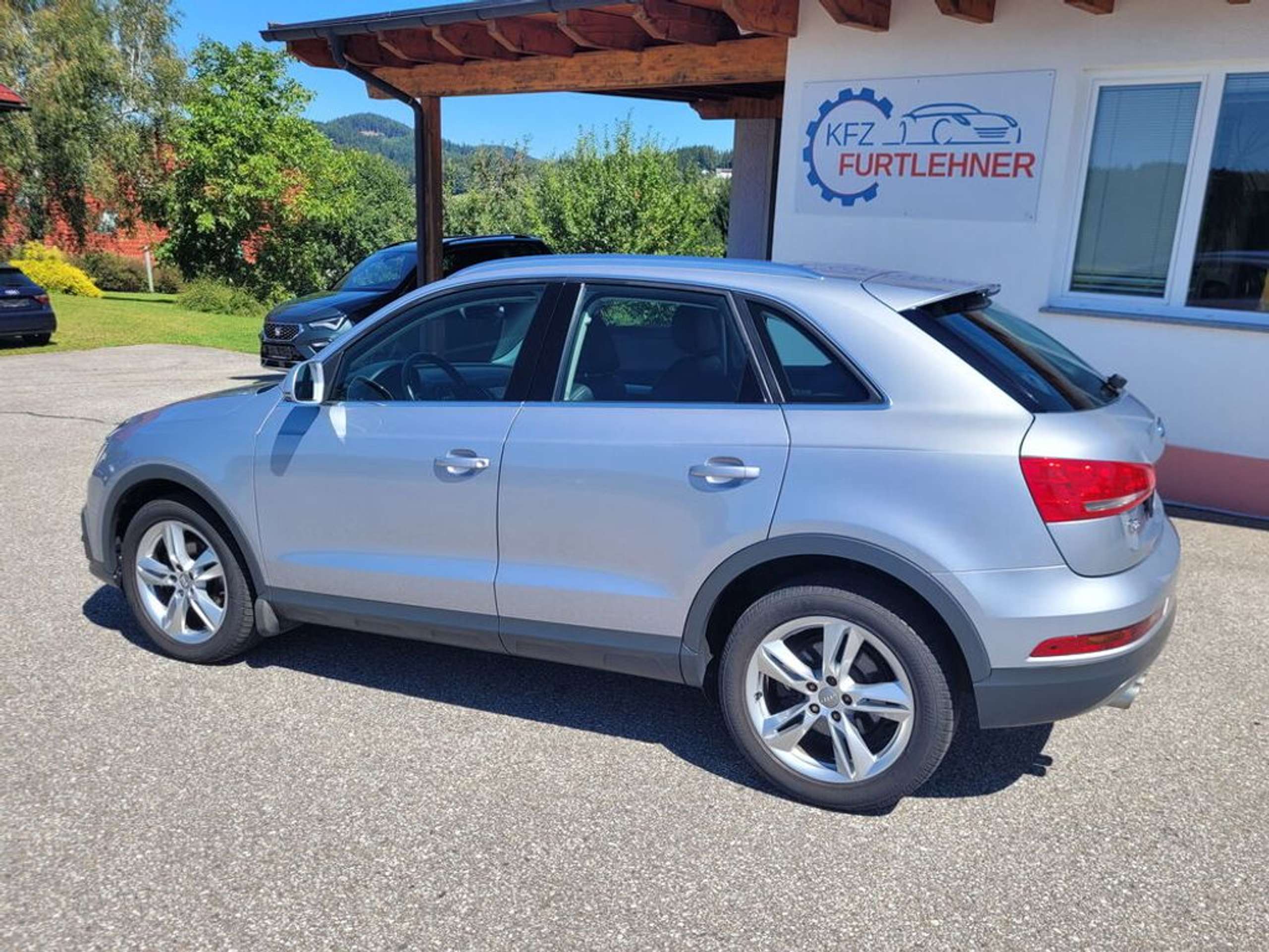 Audi - Q3