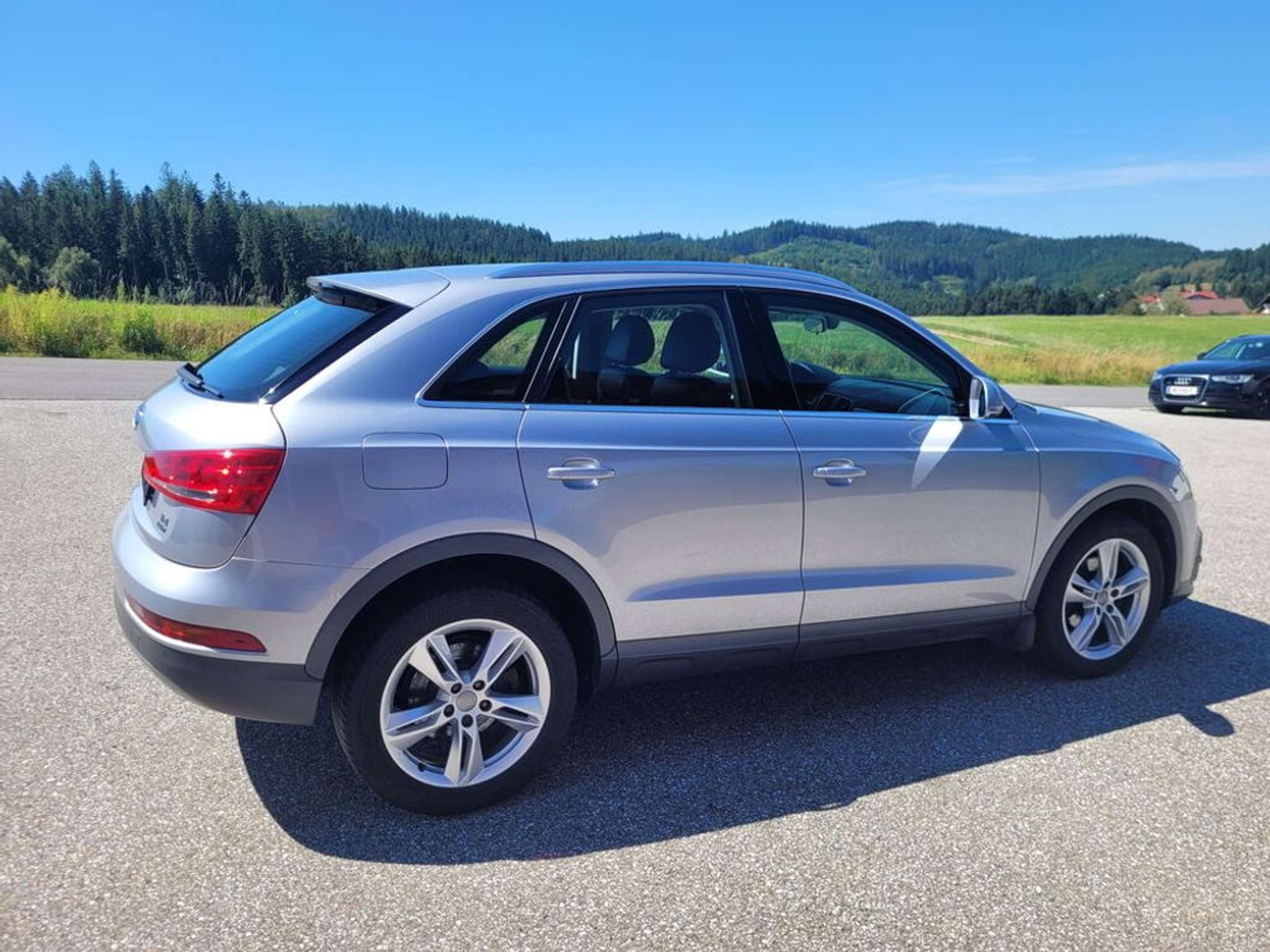 Audi - Q3