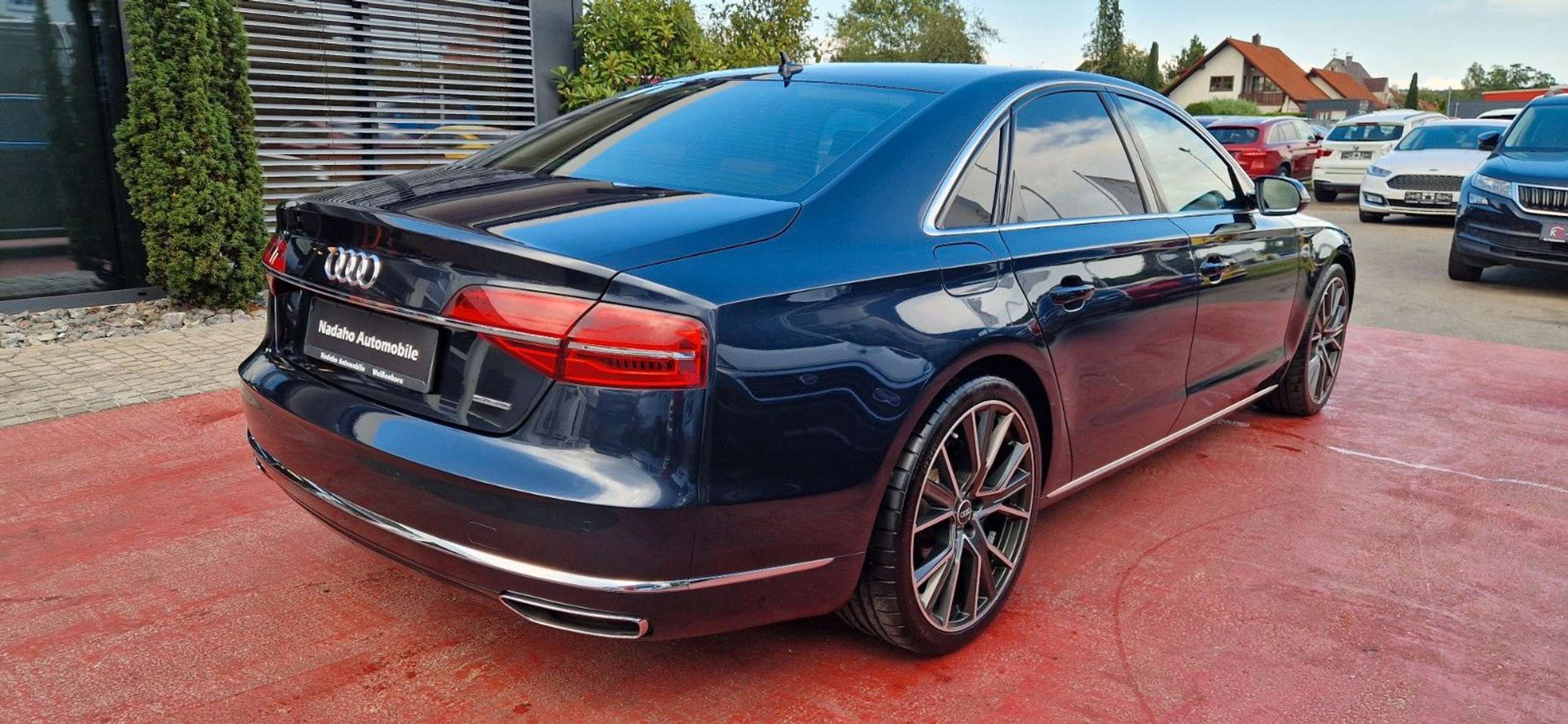 Audi - A8