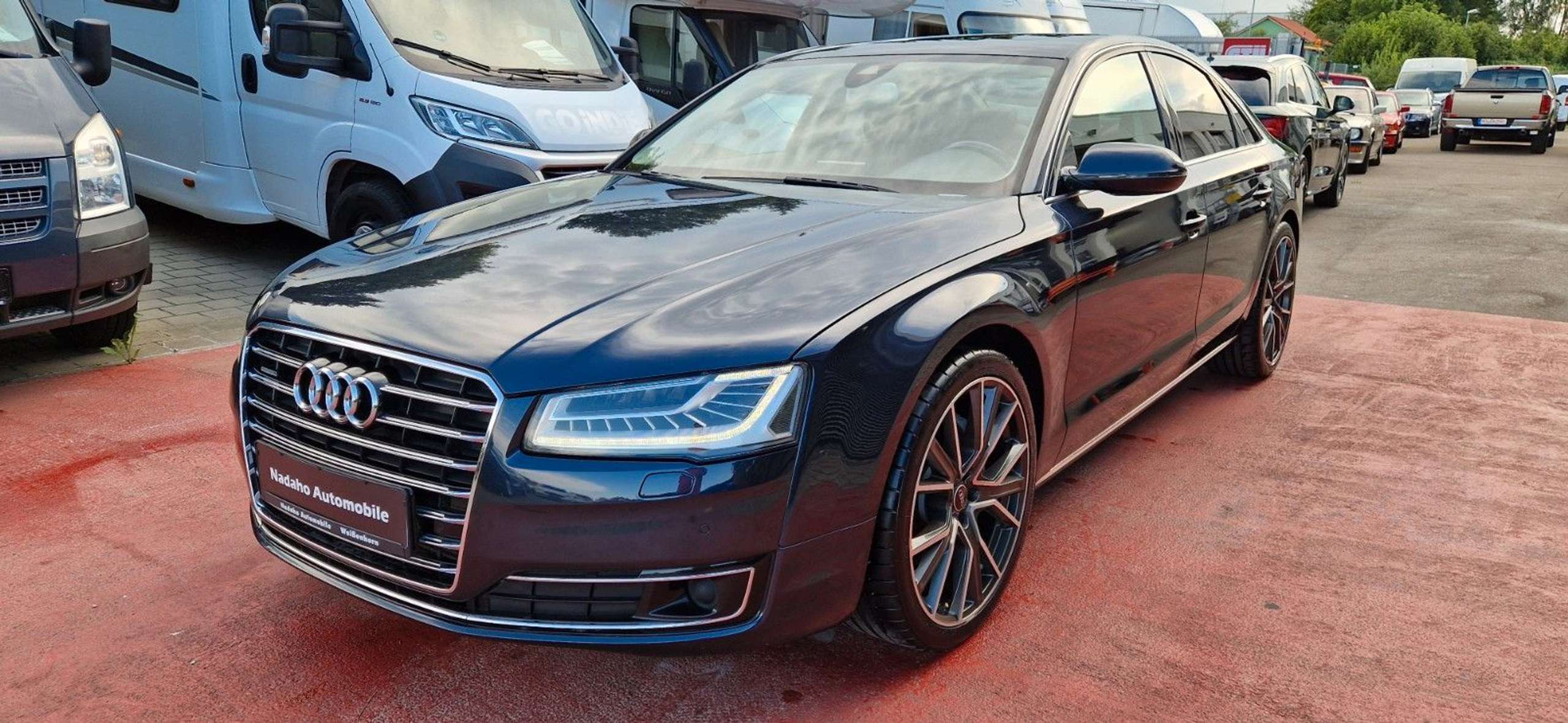 Audi - A8