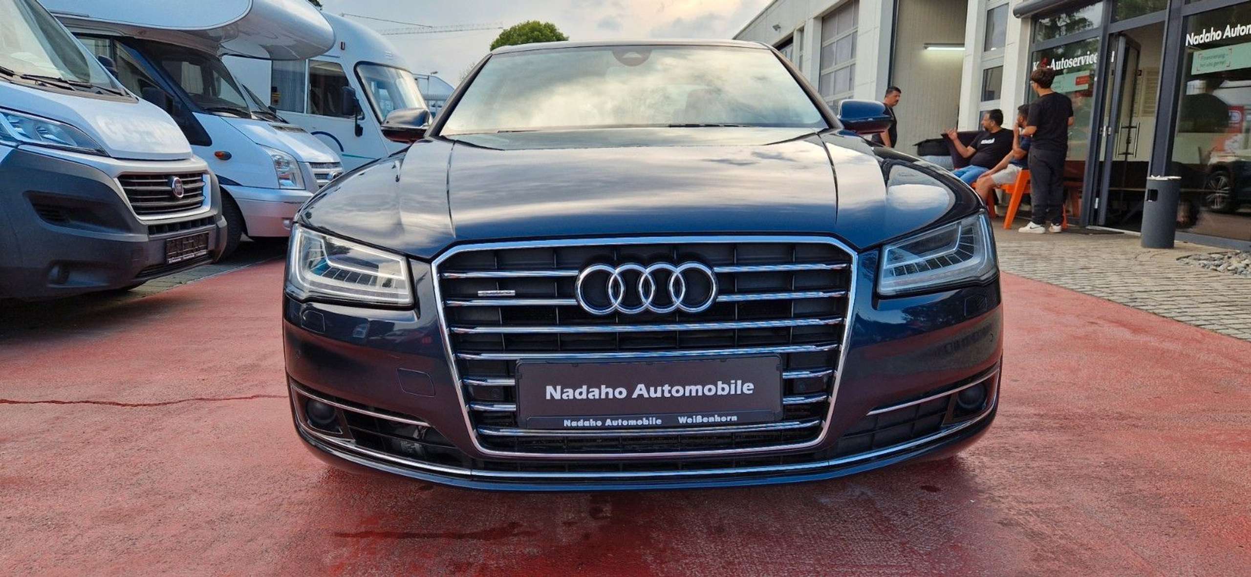 Audi - A8