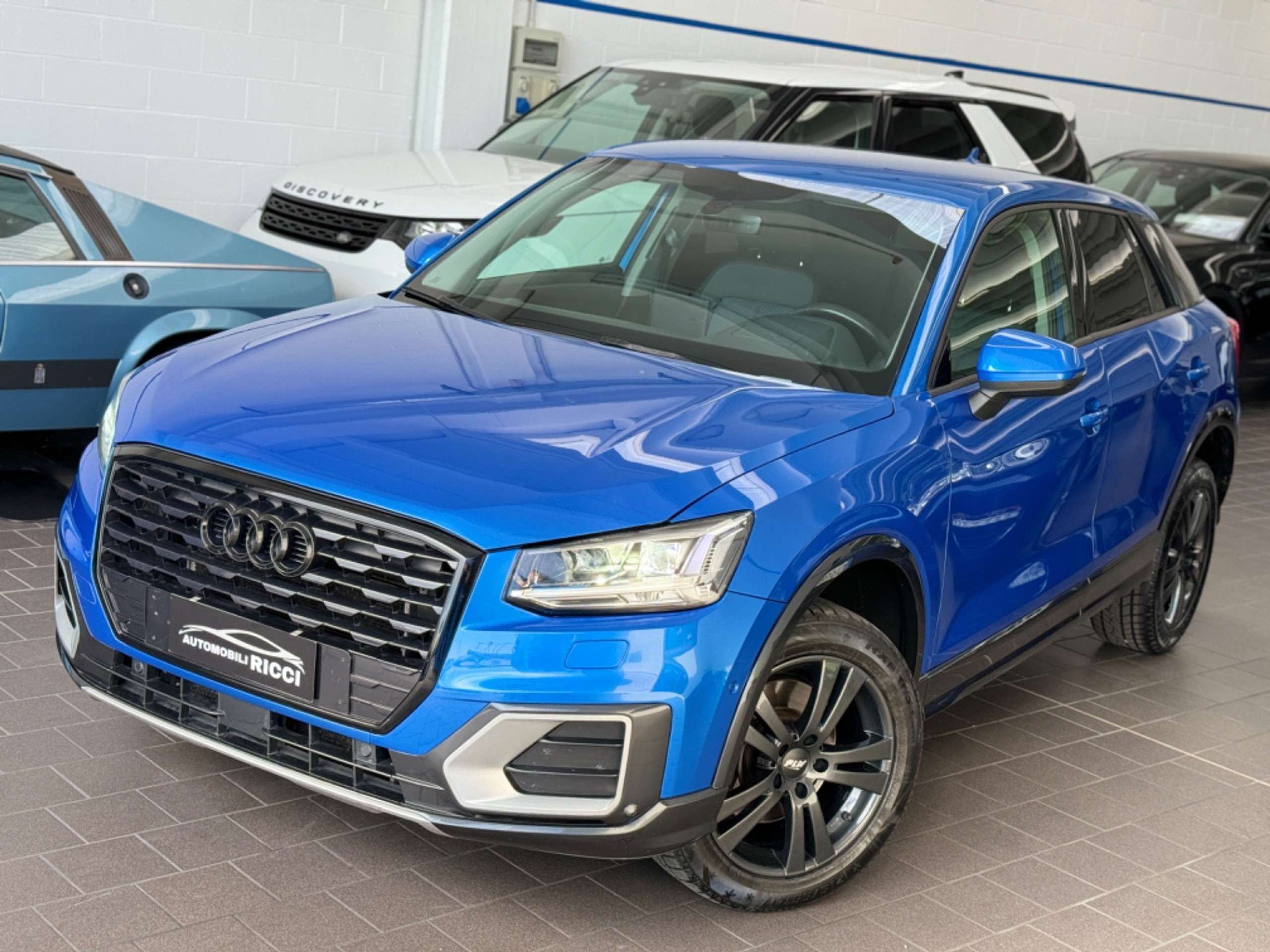 Audi - Q2