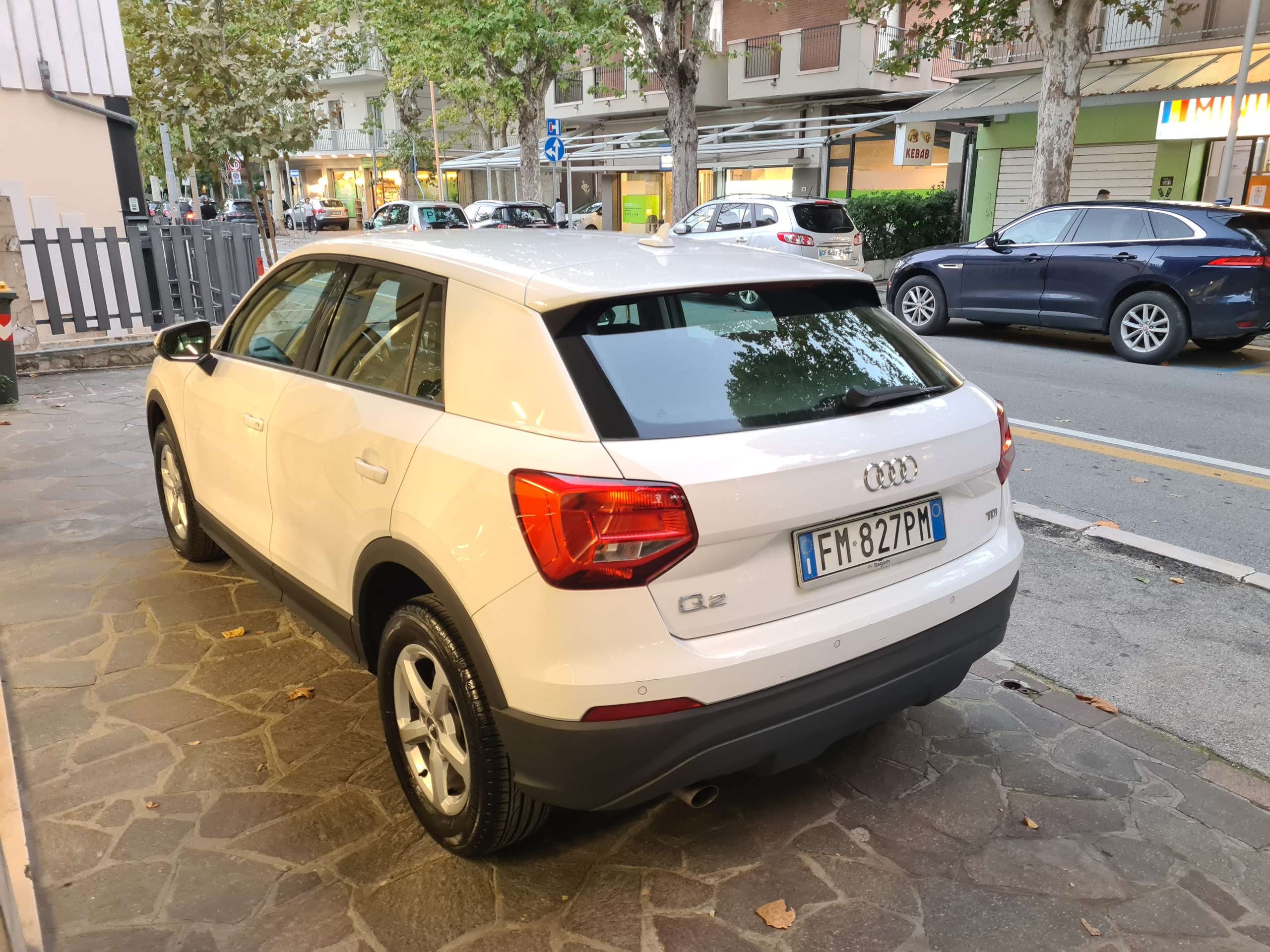 Audi - Q2