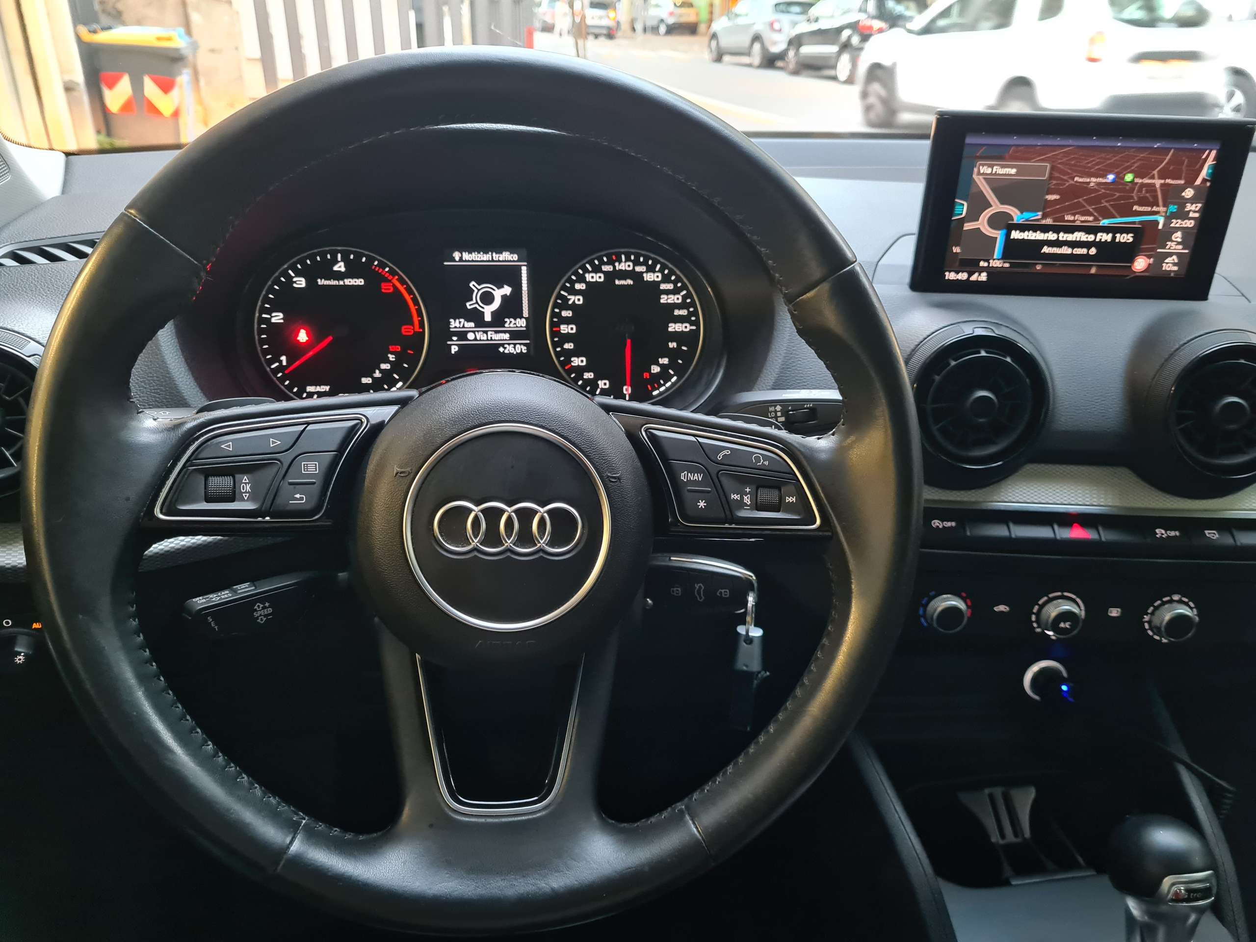 Audi - Q2